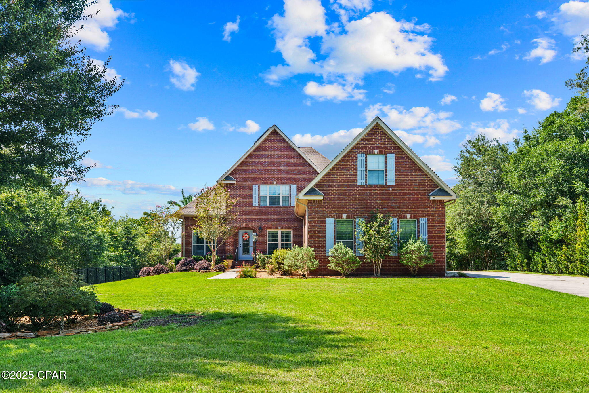 Listing photo id 66 for 111 Lake Merial Boulevard