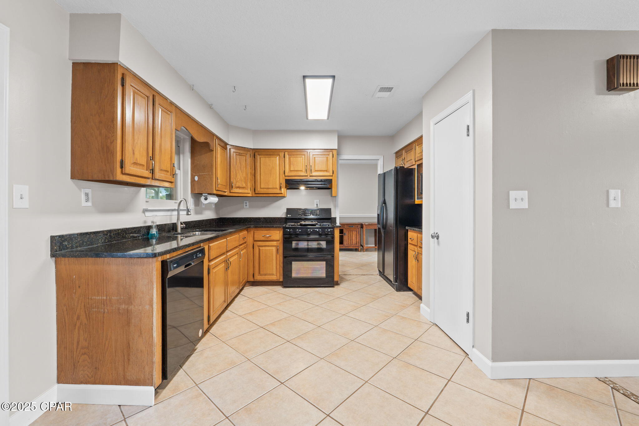 Image 16 For 1520 Belmont Boulevard