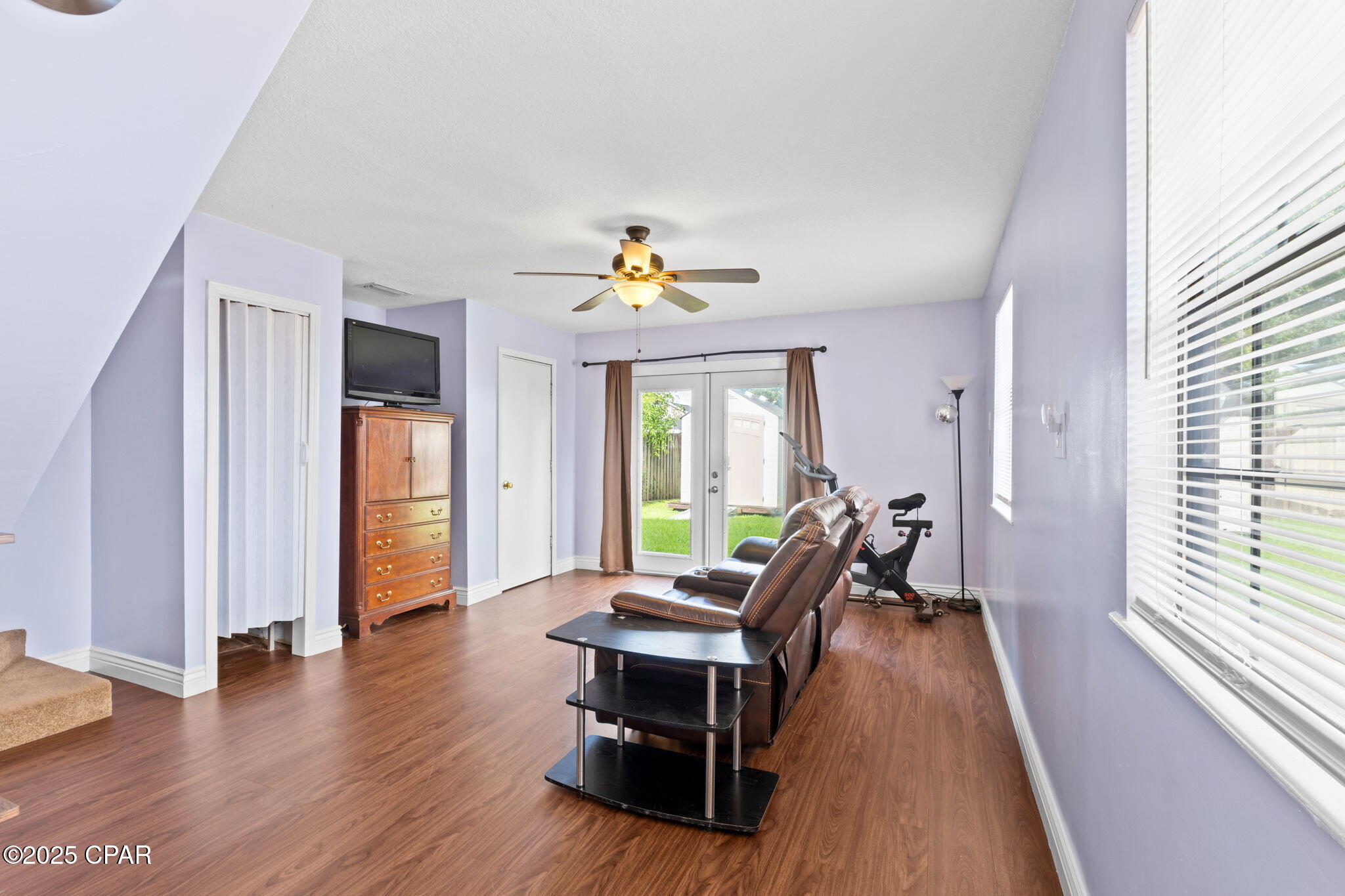 C Bm1r7_miyiauic4jdkpmc Yqspkii6zj Vuz_hbqa