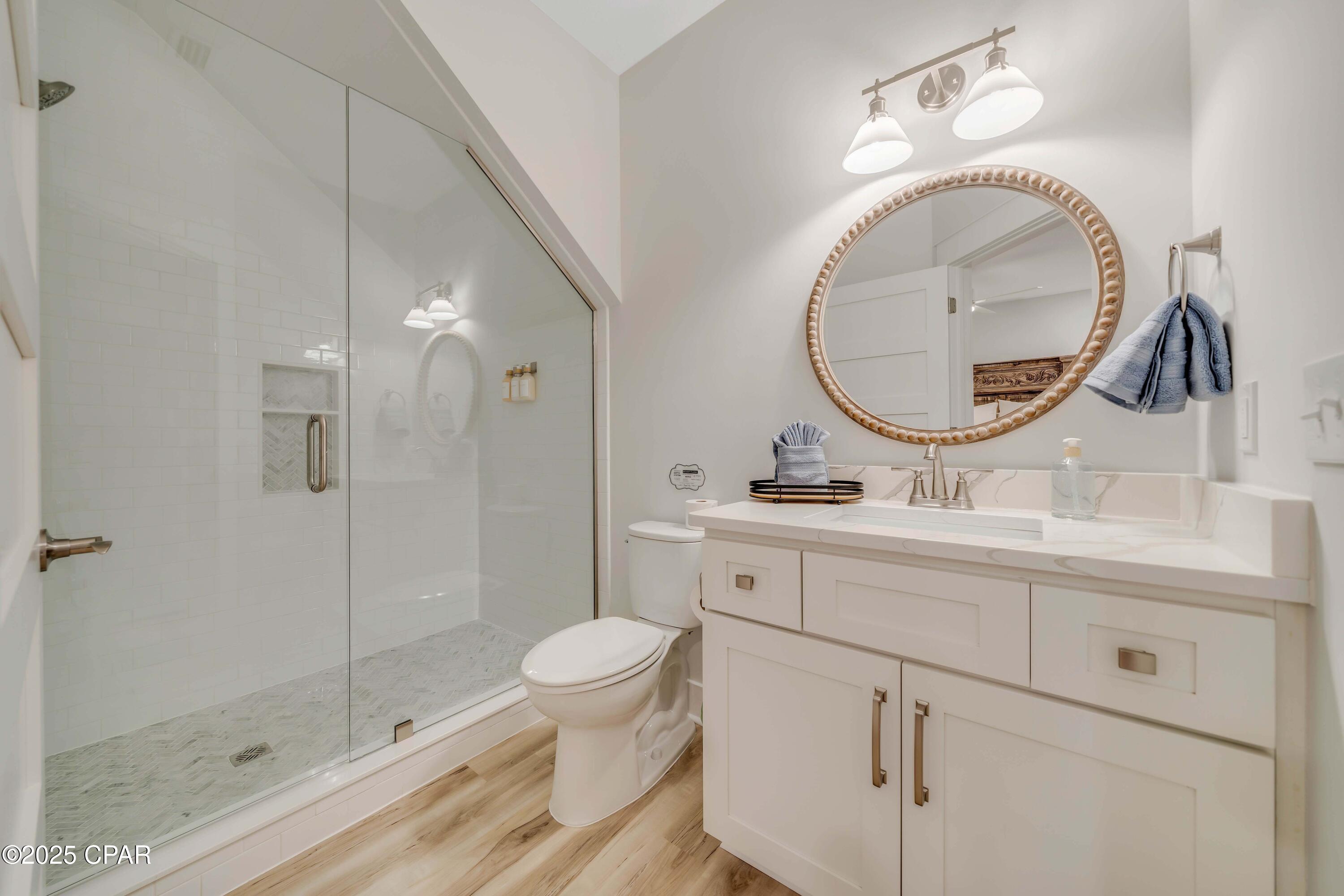 864bq P2ze8u1veav3ag Jzi9on0kzynkm3_mz8euaw