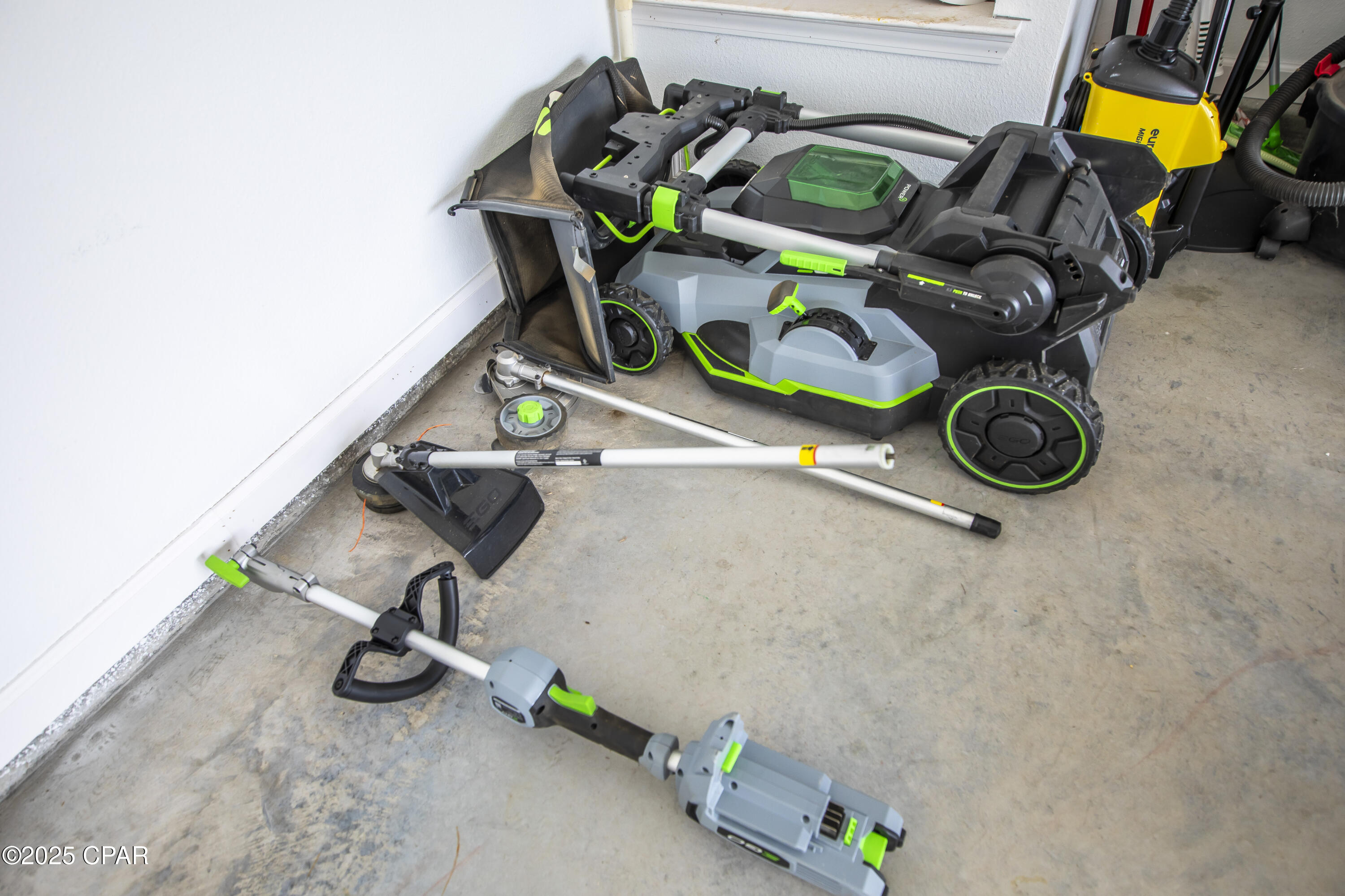 Ug Dmd Wdyzmzycjclmoy8au0z4mje2ngbshjyf Uok