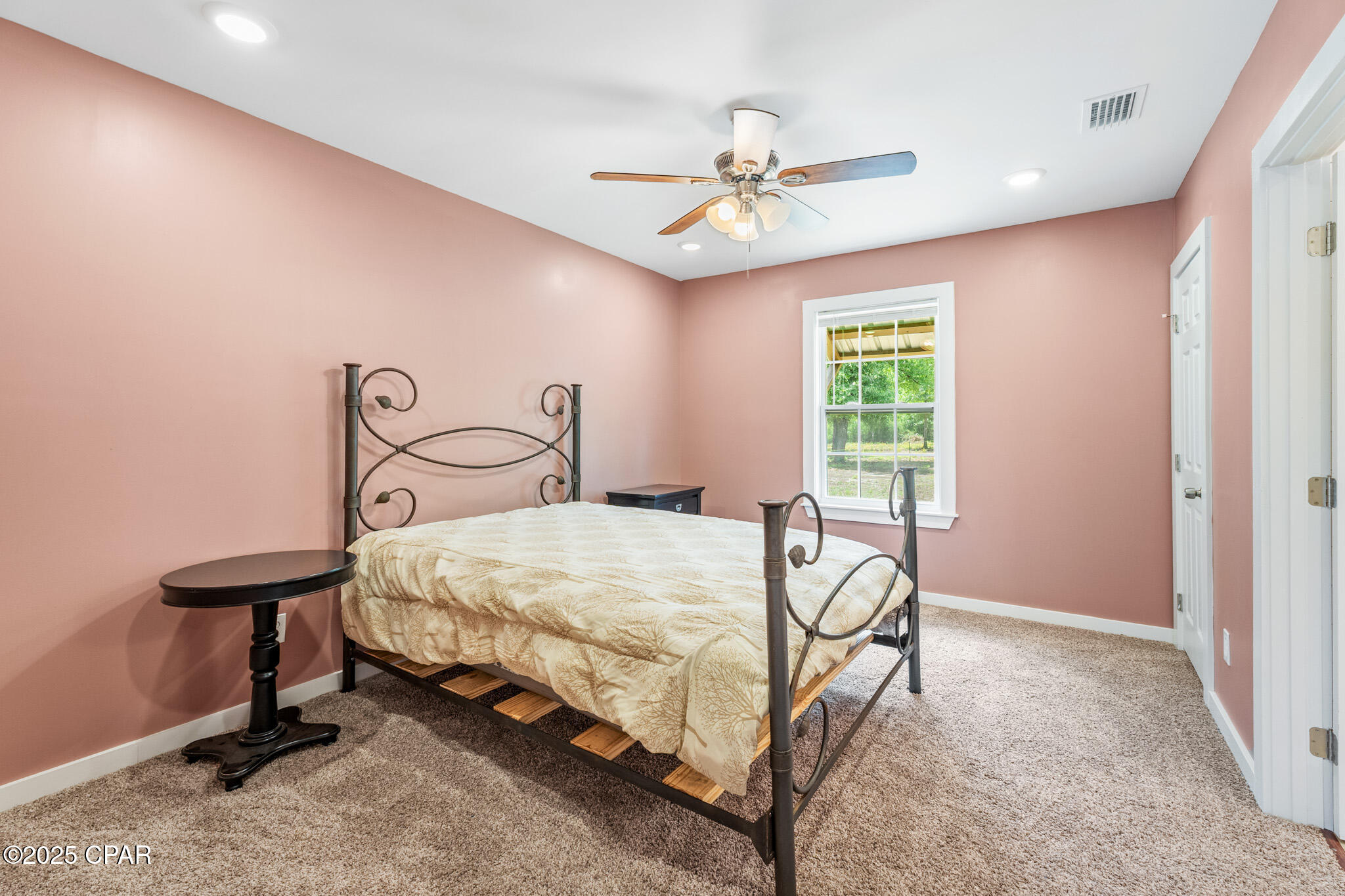 T9jzas4f_vcgarprbldrey1pd_r4fbcsx2p2z4lbg_4