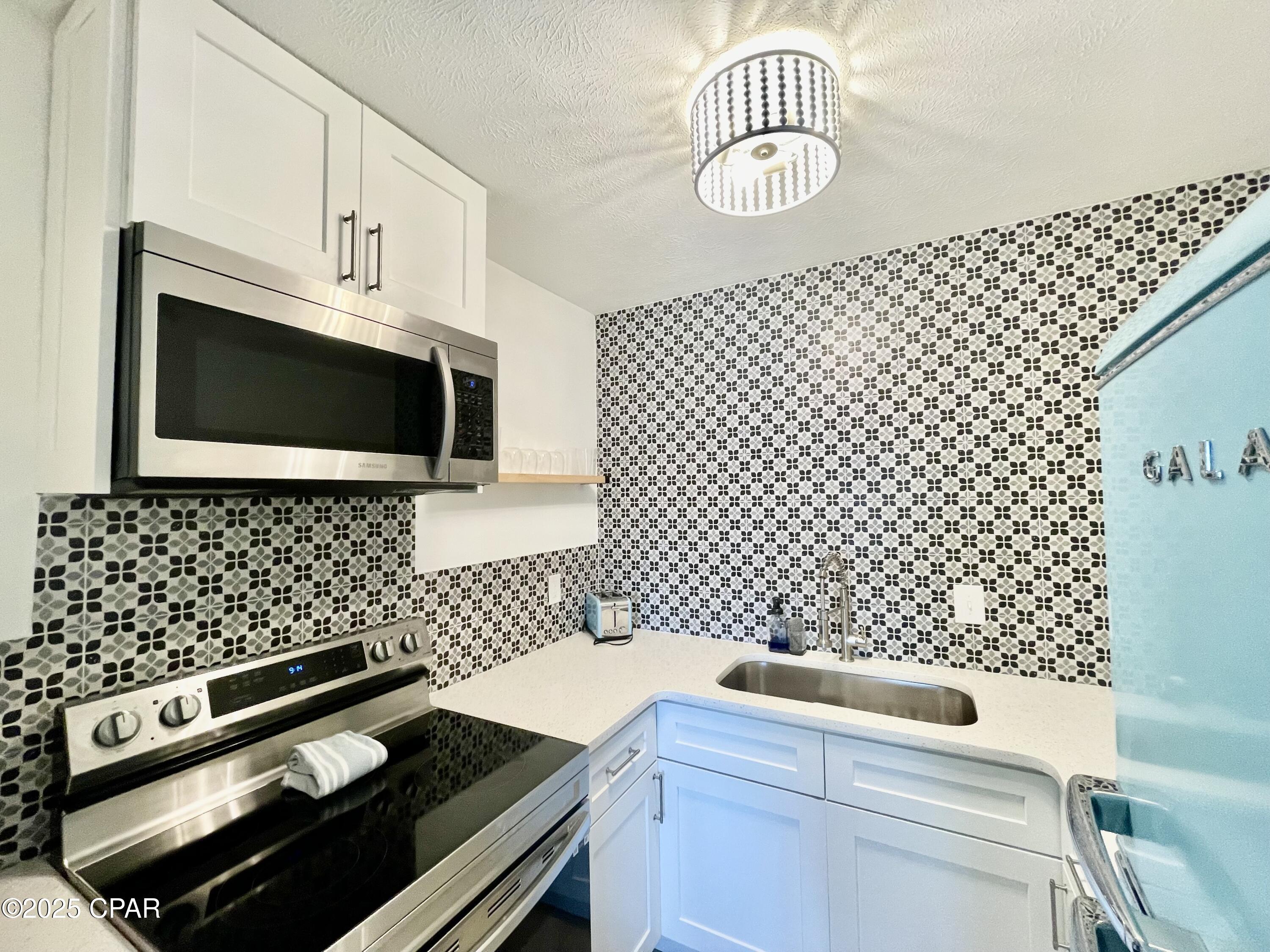 Blzfwq3b4jne3 Cyuq1xrw1id1 Lgayykz_sny0gdtg