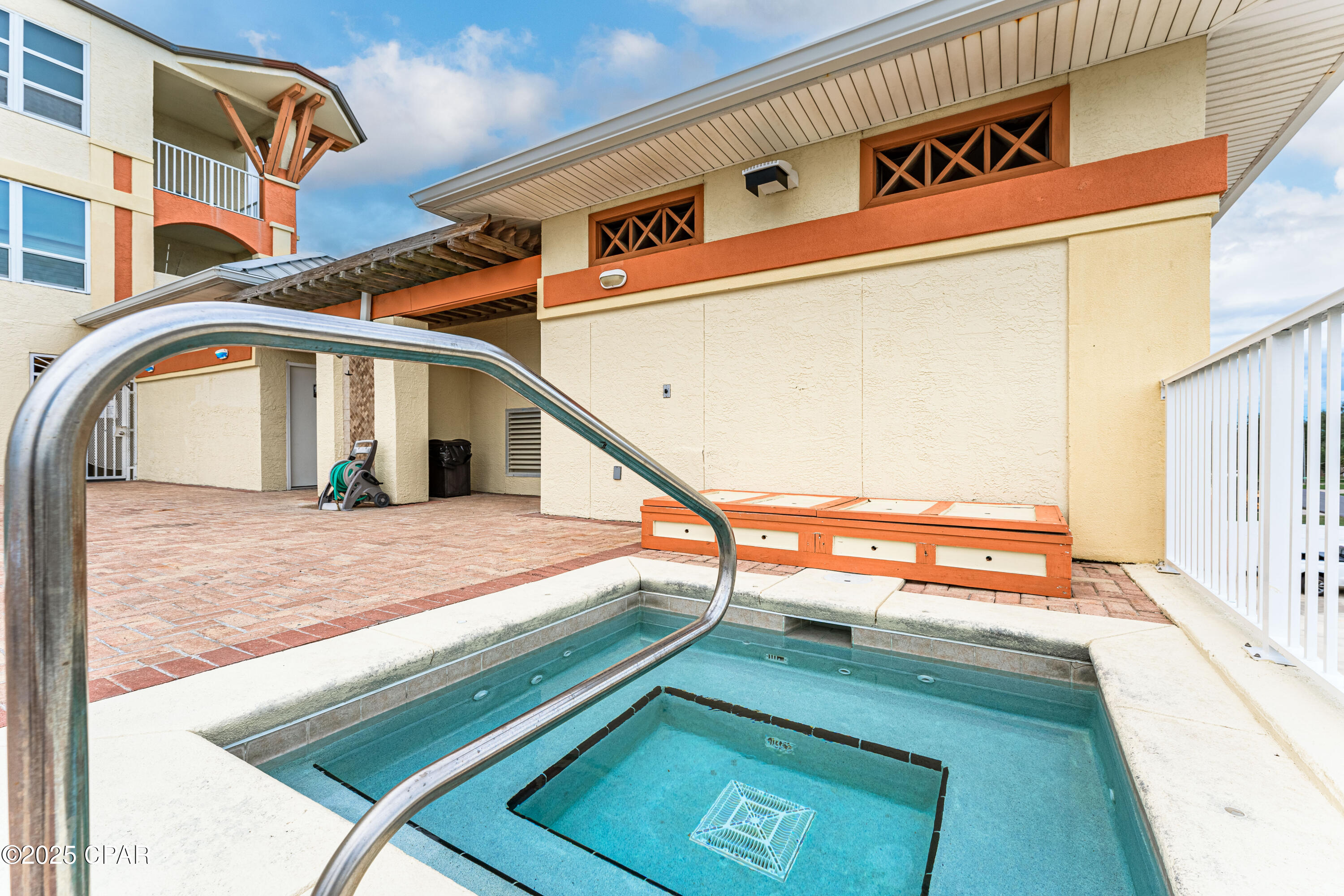 Ausxh 6vmzbr86ax6ivy_mfsgkvajzw06m8poteejpy