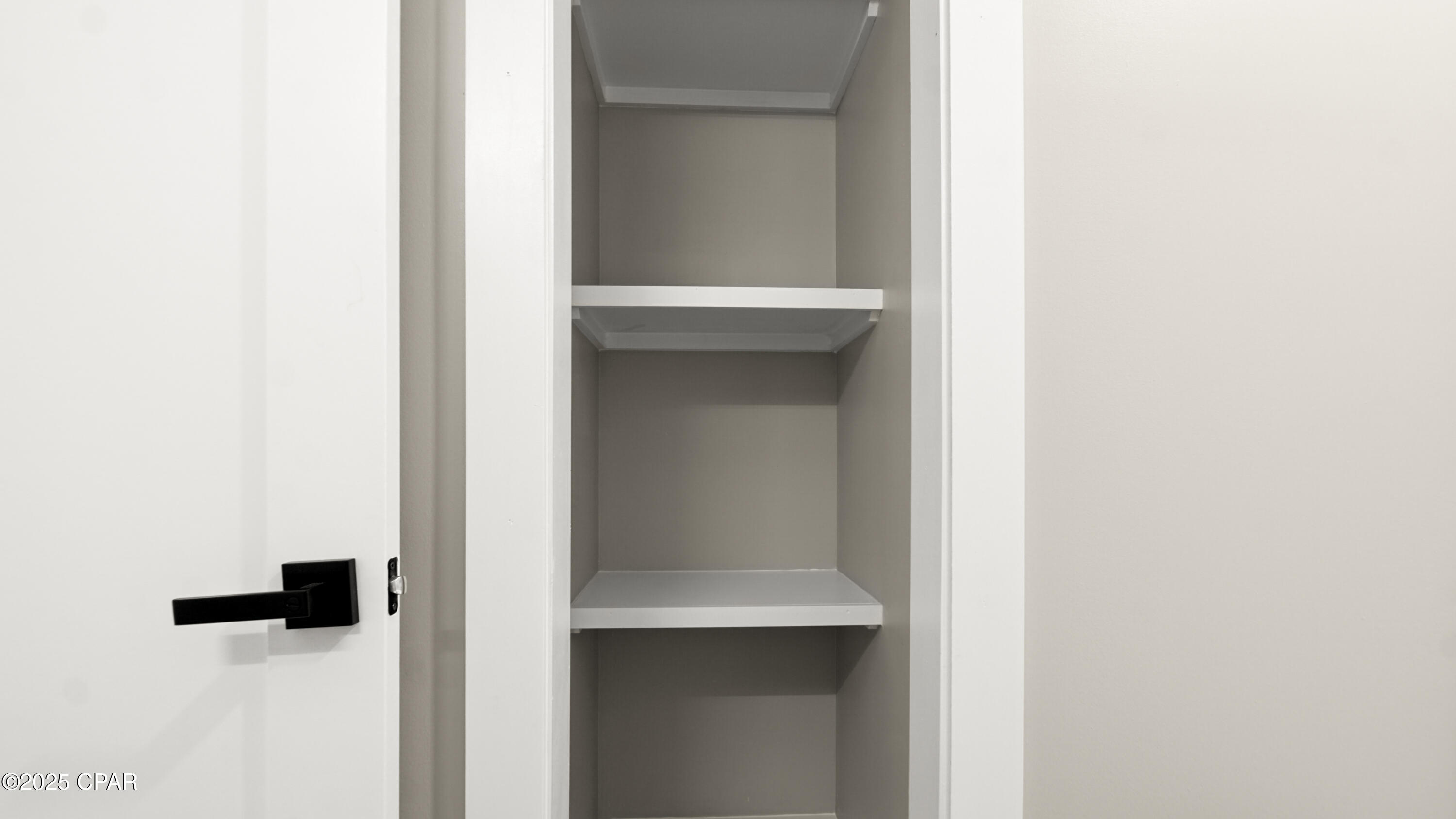 Klroqzbaxdobul6wemeia95uvgp0r1viayrf57t4mv0