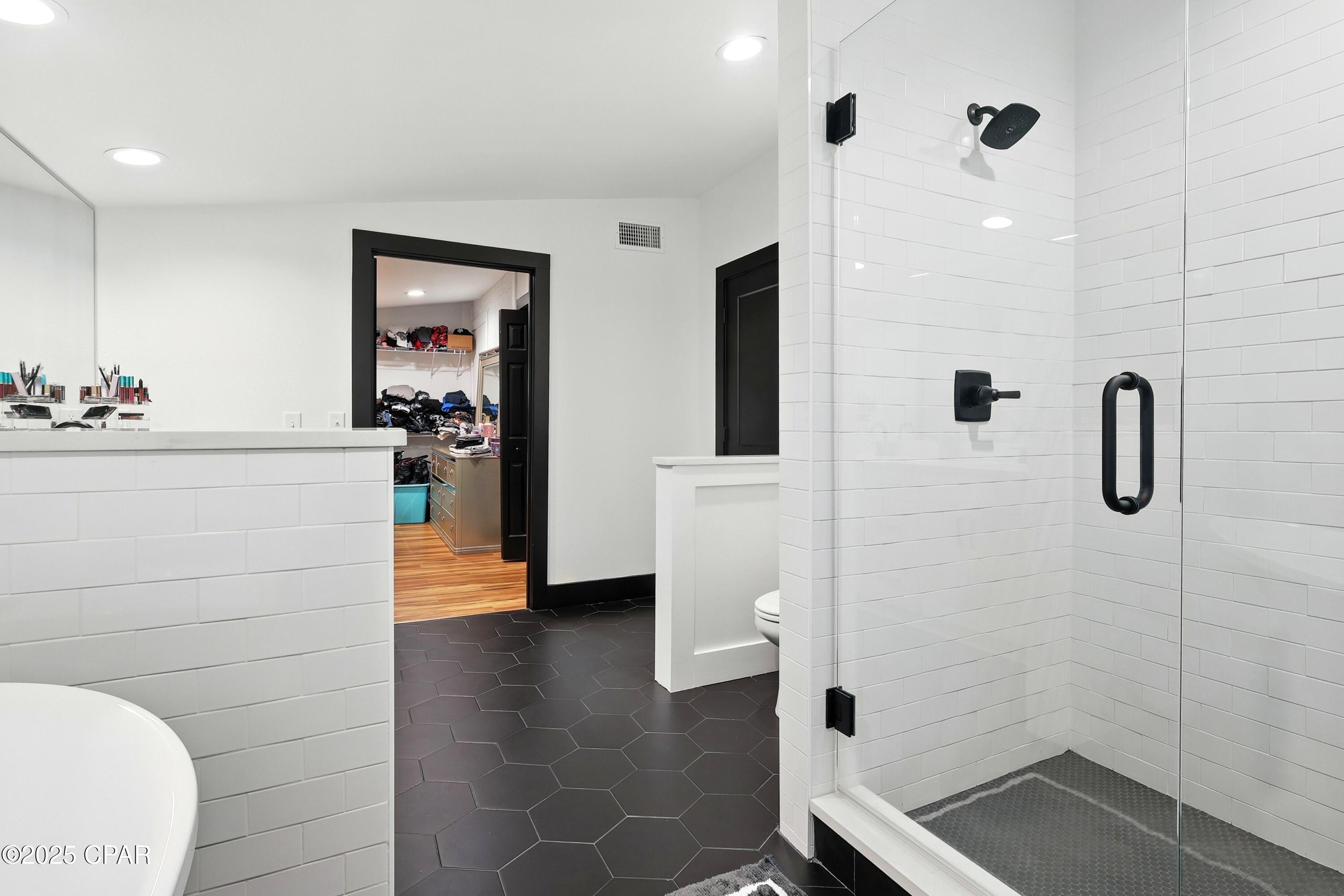 Tce_ow46ko37esjvfwk1vx56yh7biv4wnqmkiaq0vqg