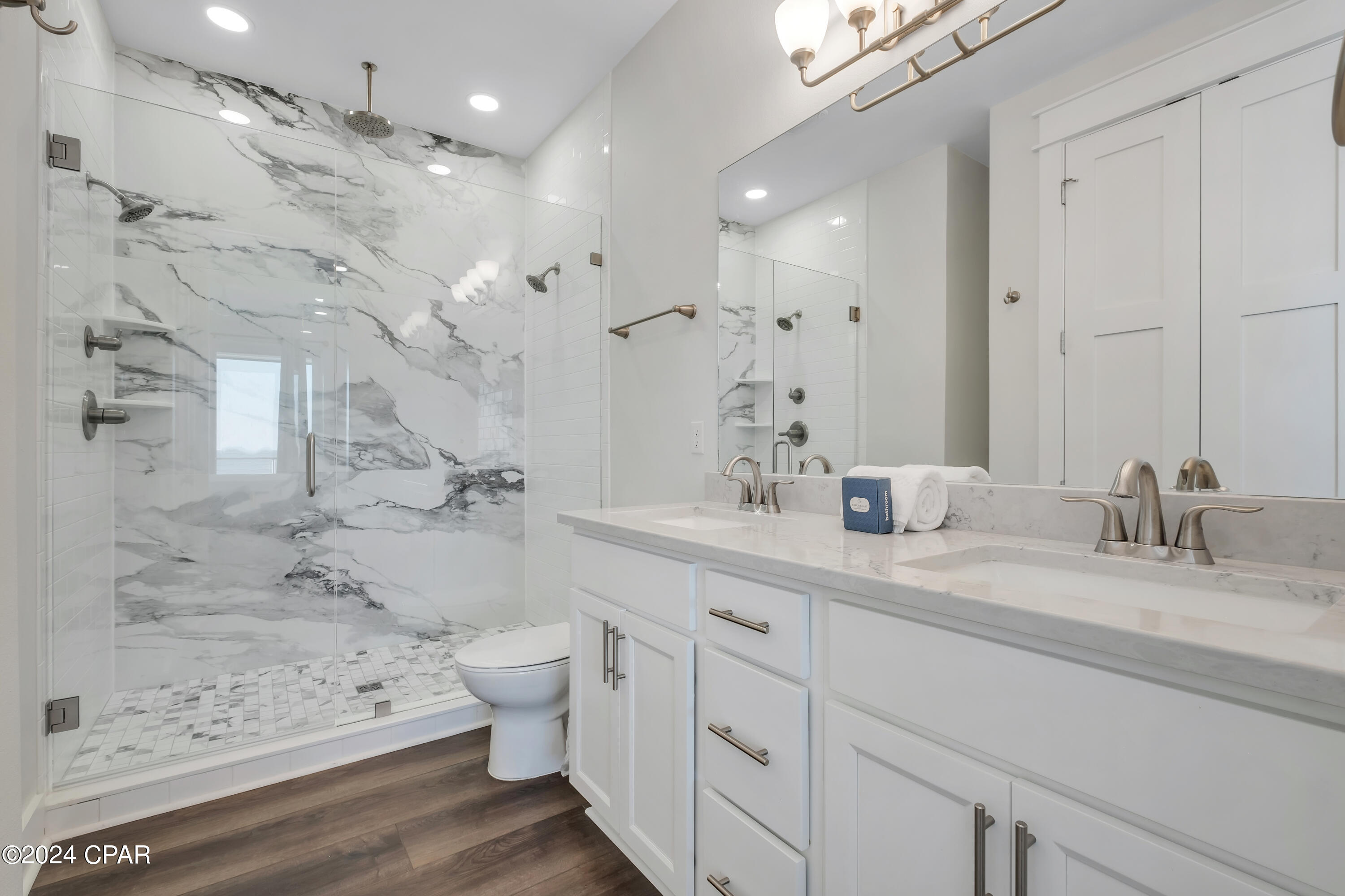 H2iaq4lznl5qjnb5bz7pmr4x_83auyzeluglvp2fu44