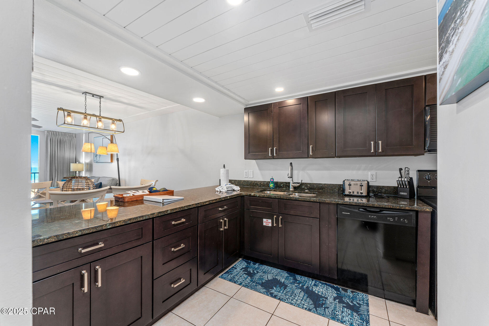 Jxwjfnkotvx4i_gge0fhcx9m43r Rq5w0e_xvcb_hbo