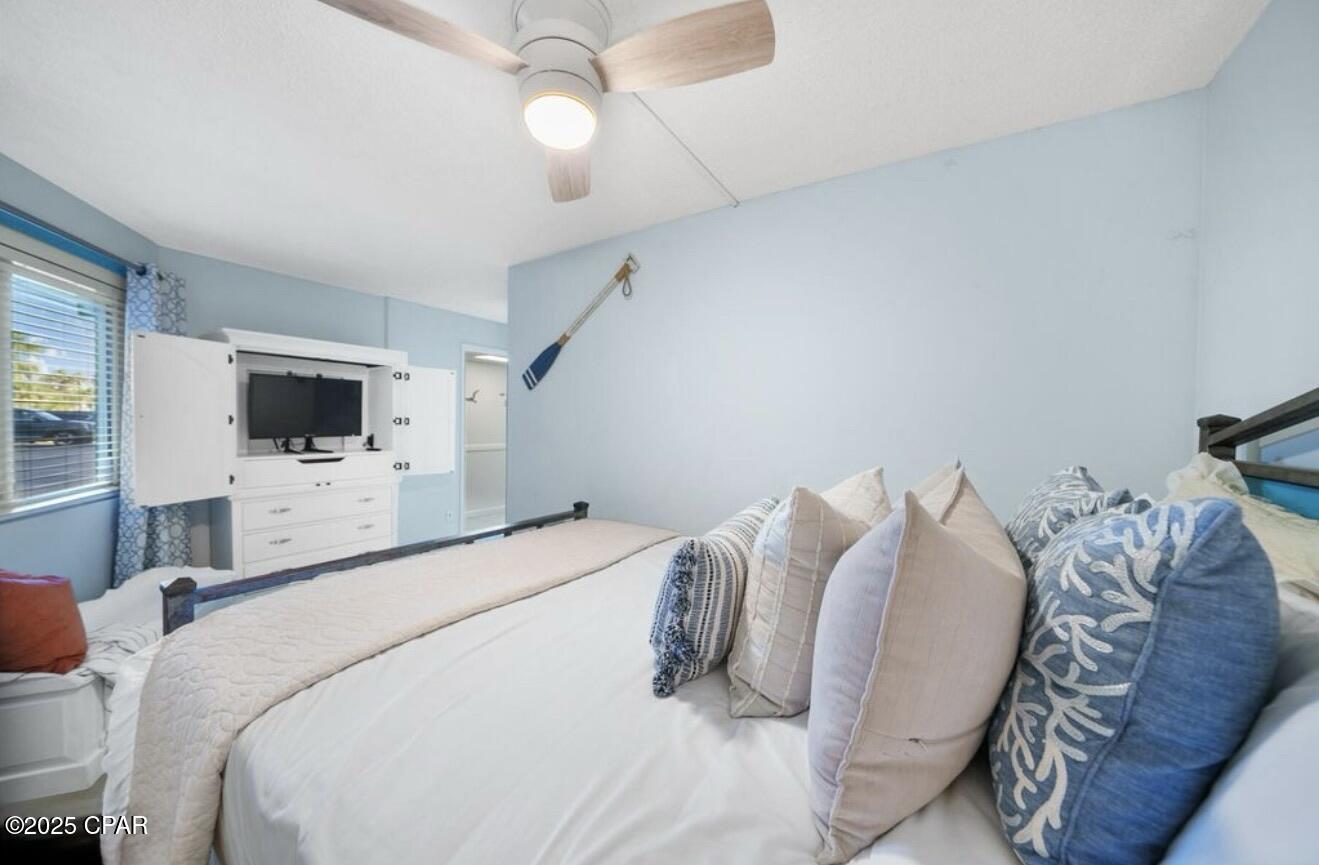 Image 14 For 8815 Thomas Drive 105