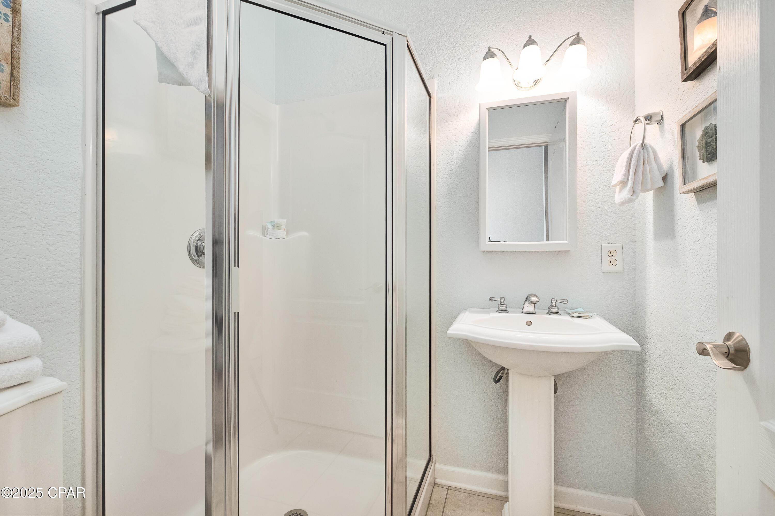 Image 34 For 156 Southfields Road