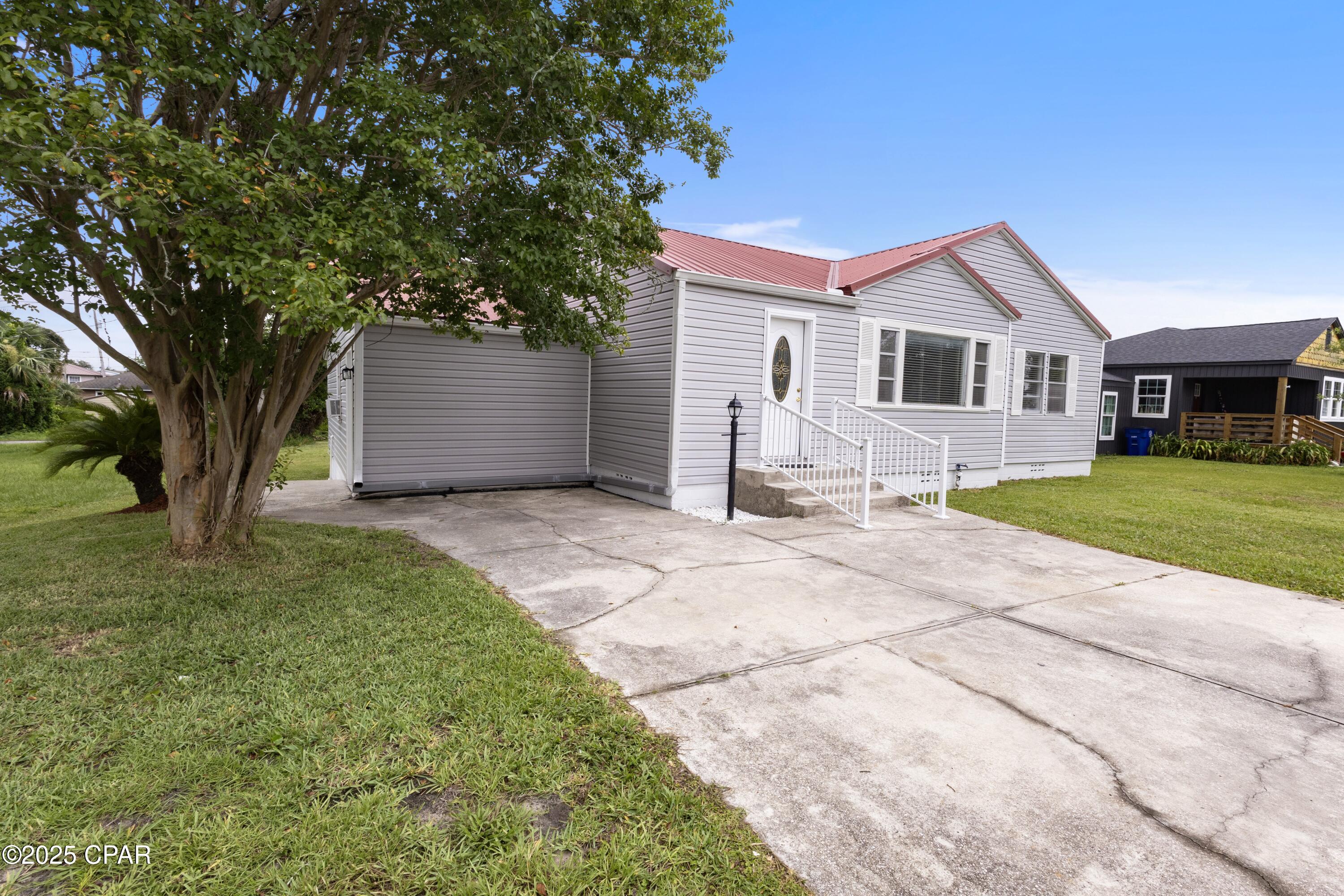 Image 25 For 210 Cove Boulevard