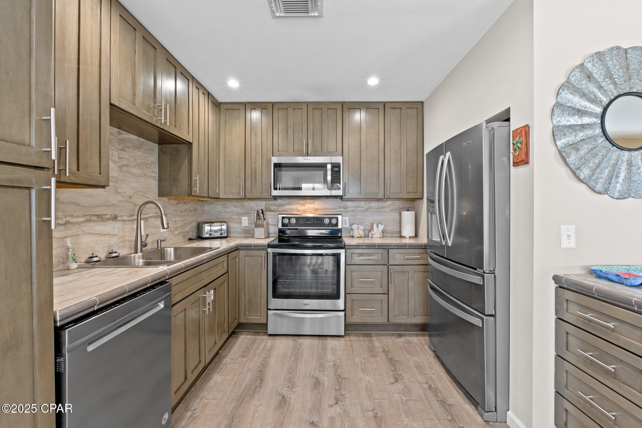  K0udjtp3ovc1pfmjc01ahpznhfjjjulq6zjdmnboxi