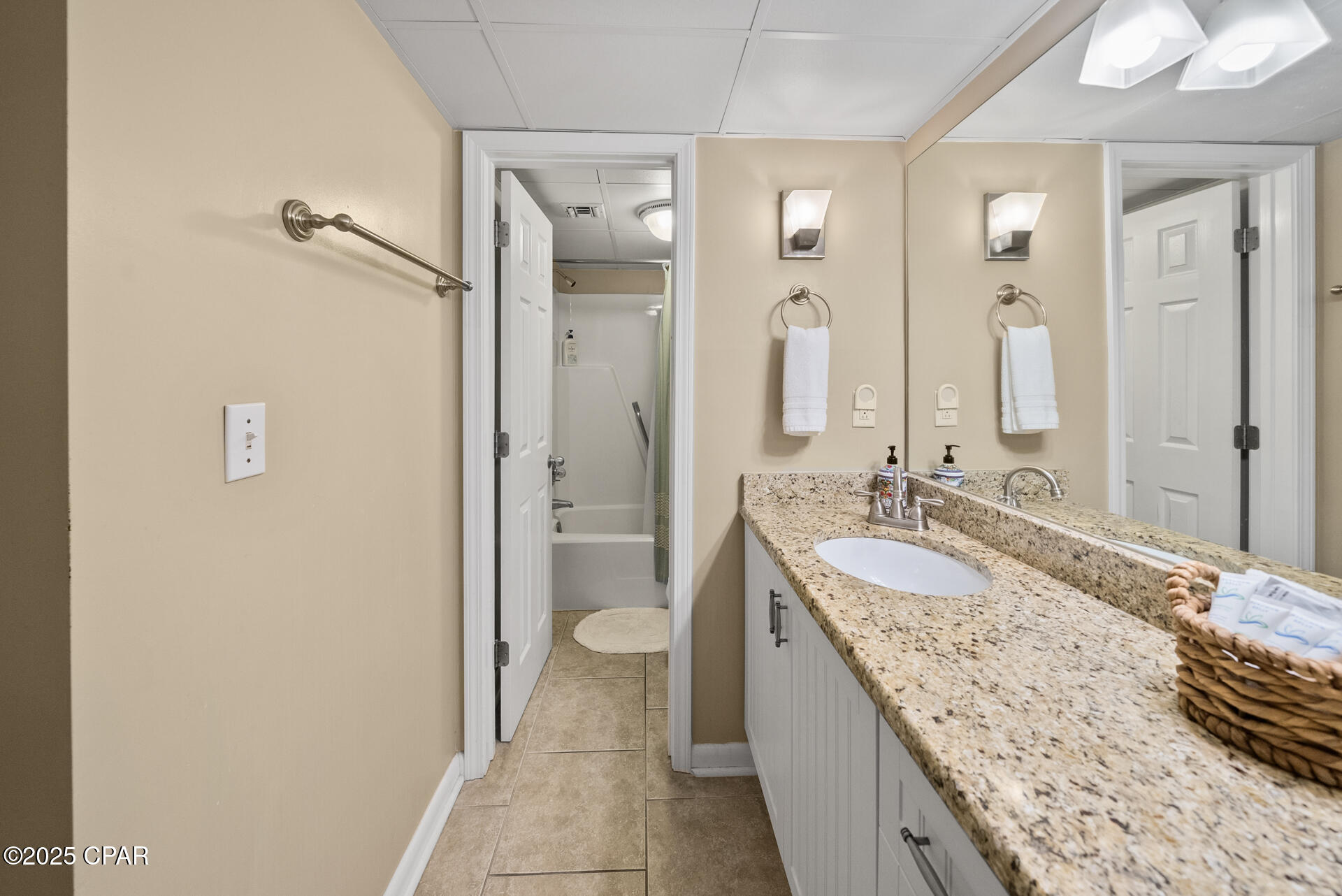 Image 15 For 6201 Thomas Drive 406