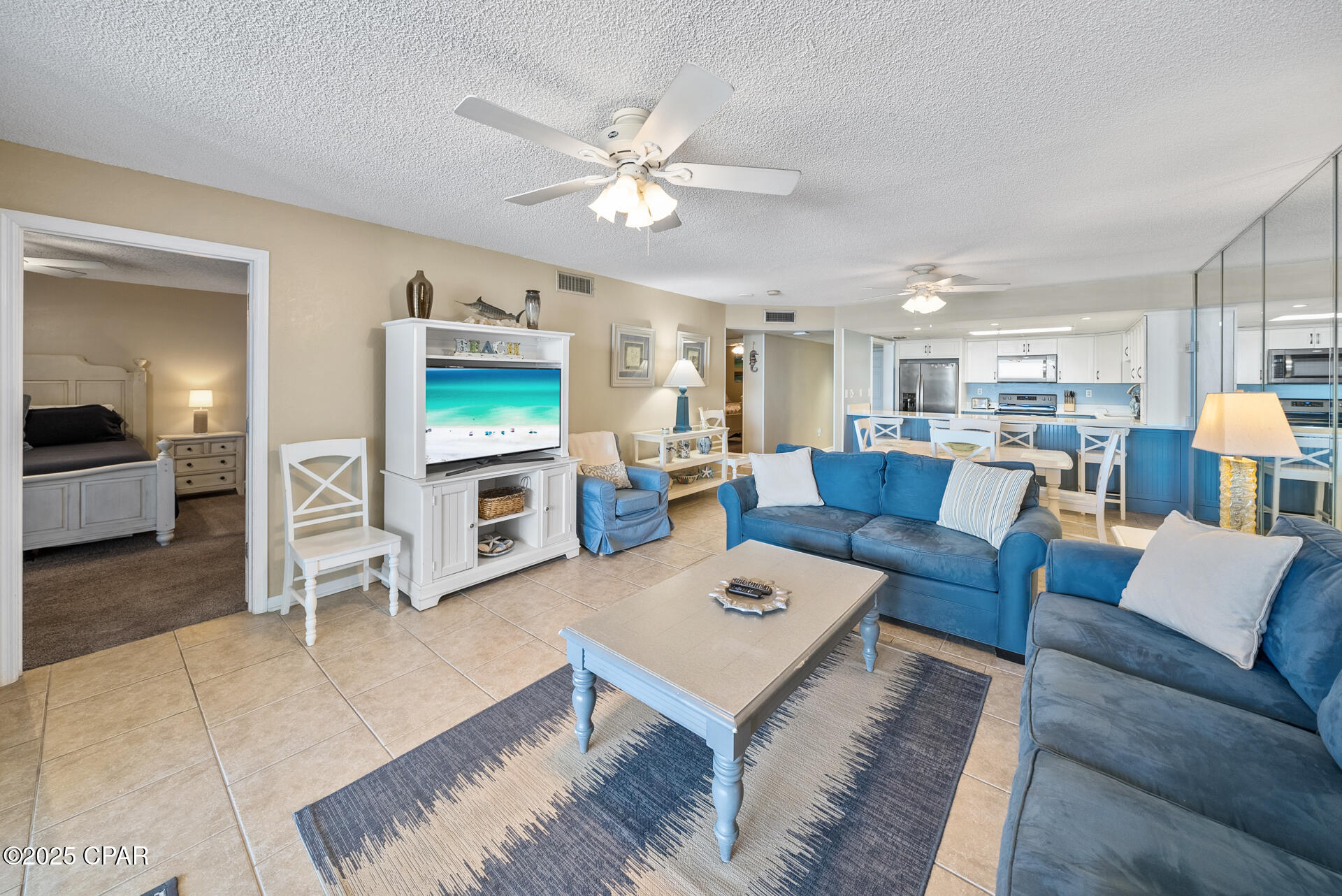 Image 5 For 6201 Thomas Drive 406