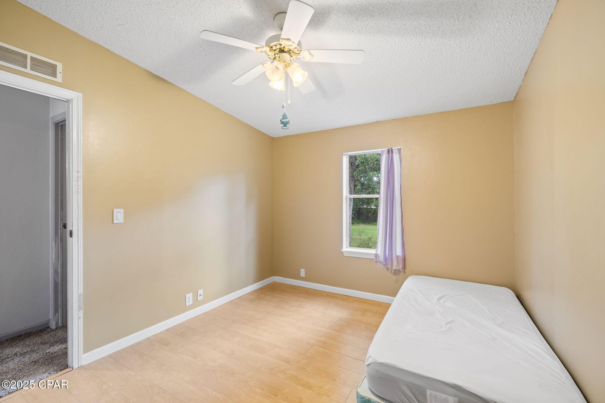 Image 32 For 9142 Tracy Way