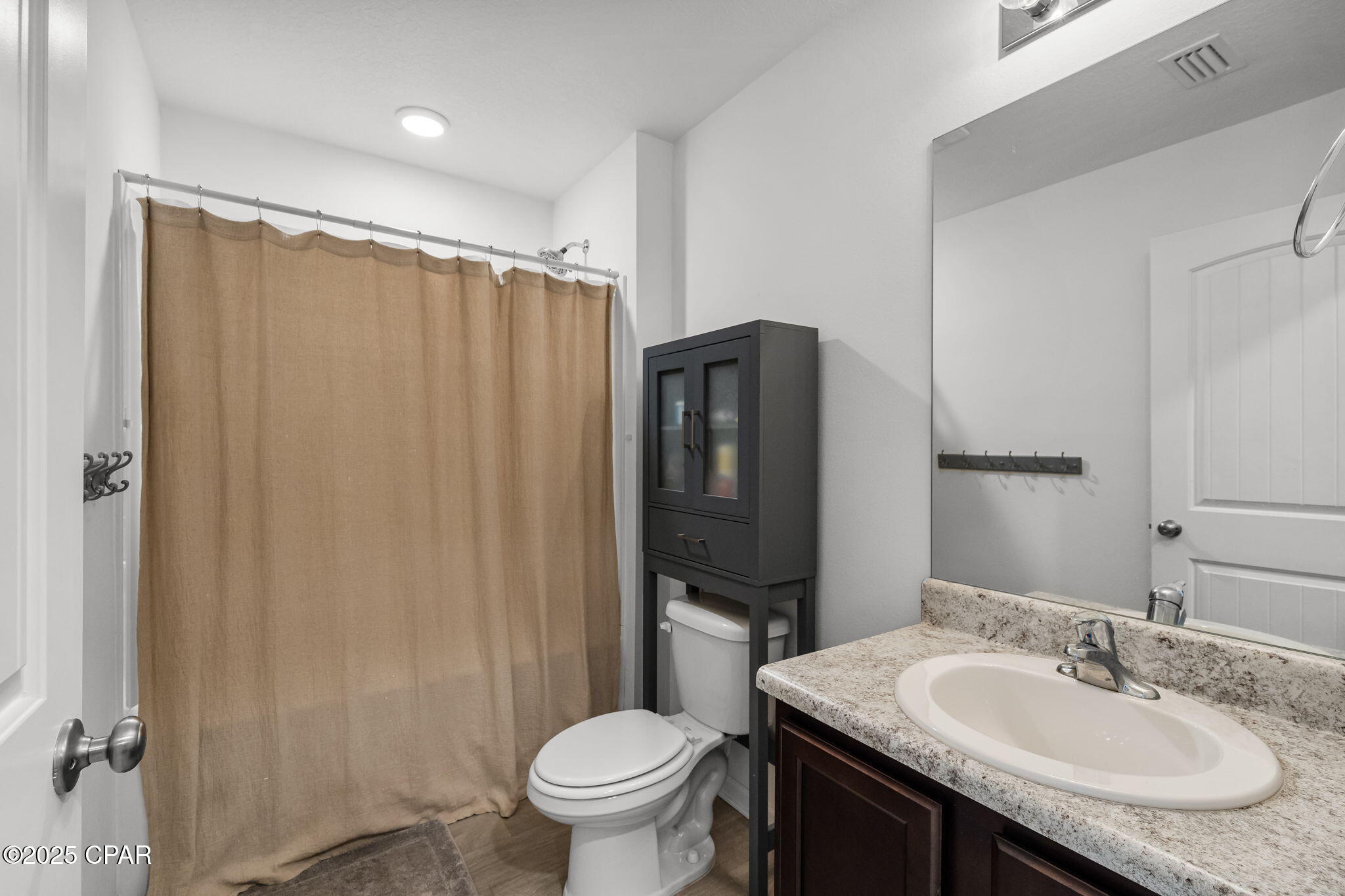 Ttwep84fei5wpgxiwslmpiuiyz1q6kdqvwgo_layarq