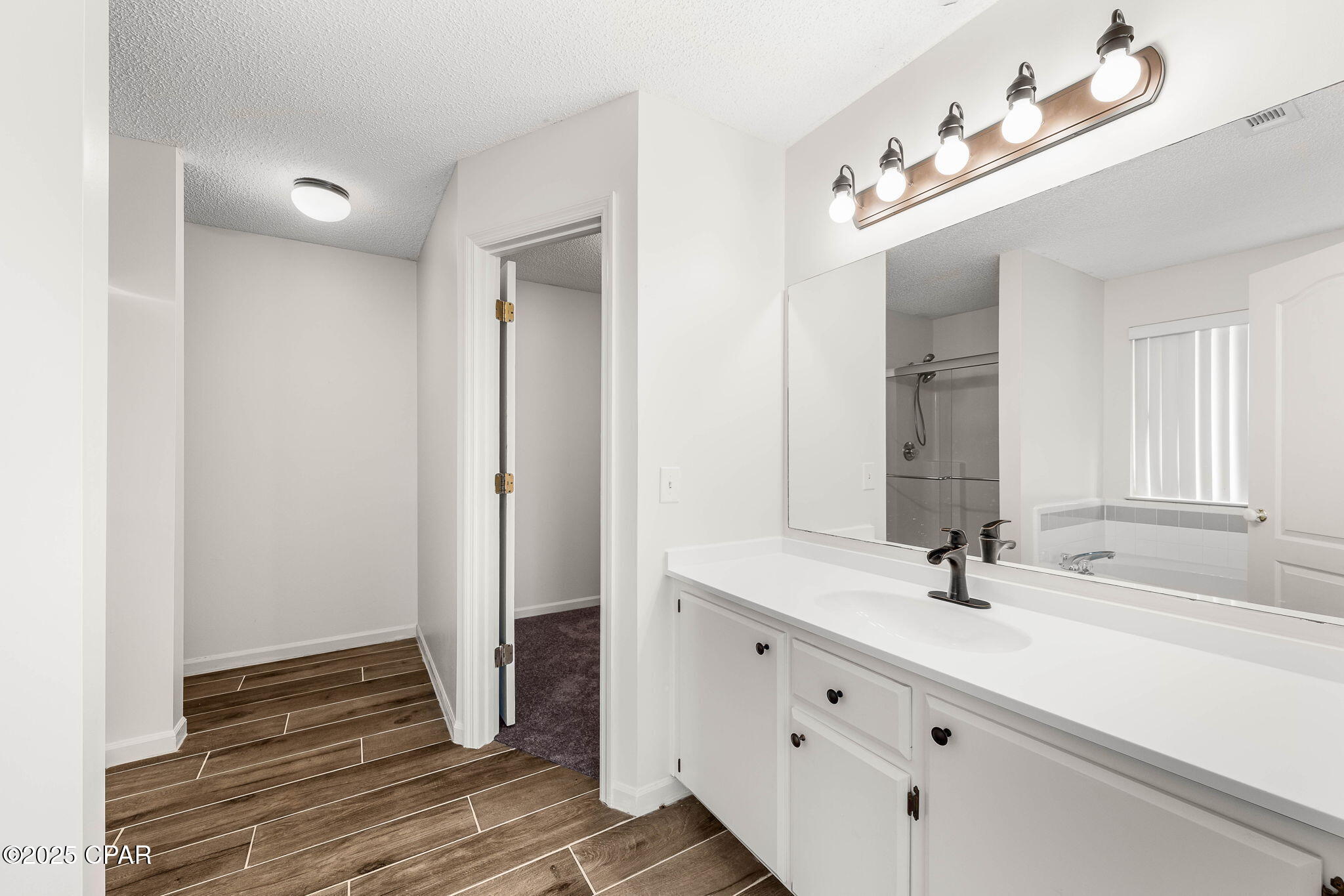 Hxdcqxftyrw7slhfmpwcsvyg__dorfuzry4vccri0bs