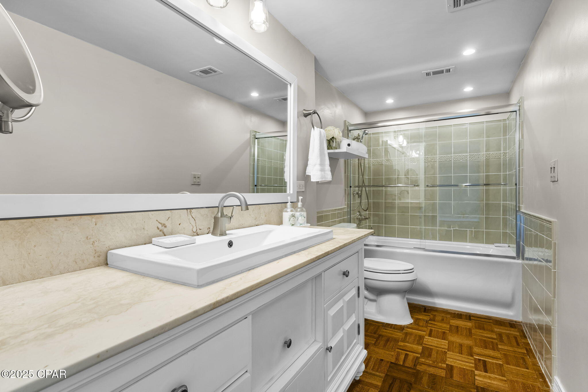 Fvbo8vzalv5djoaodmi1fke Dvmqg1o6dz0xp_uyjfm