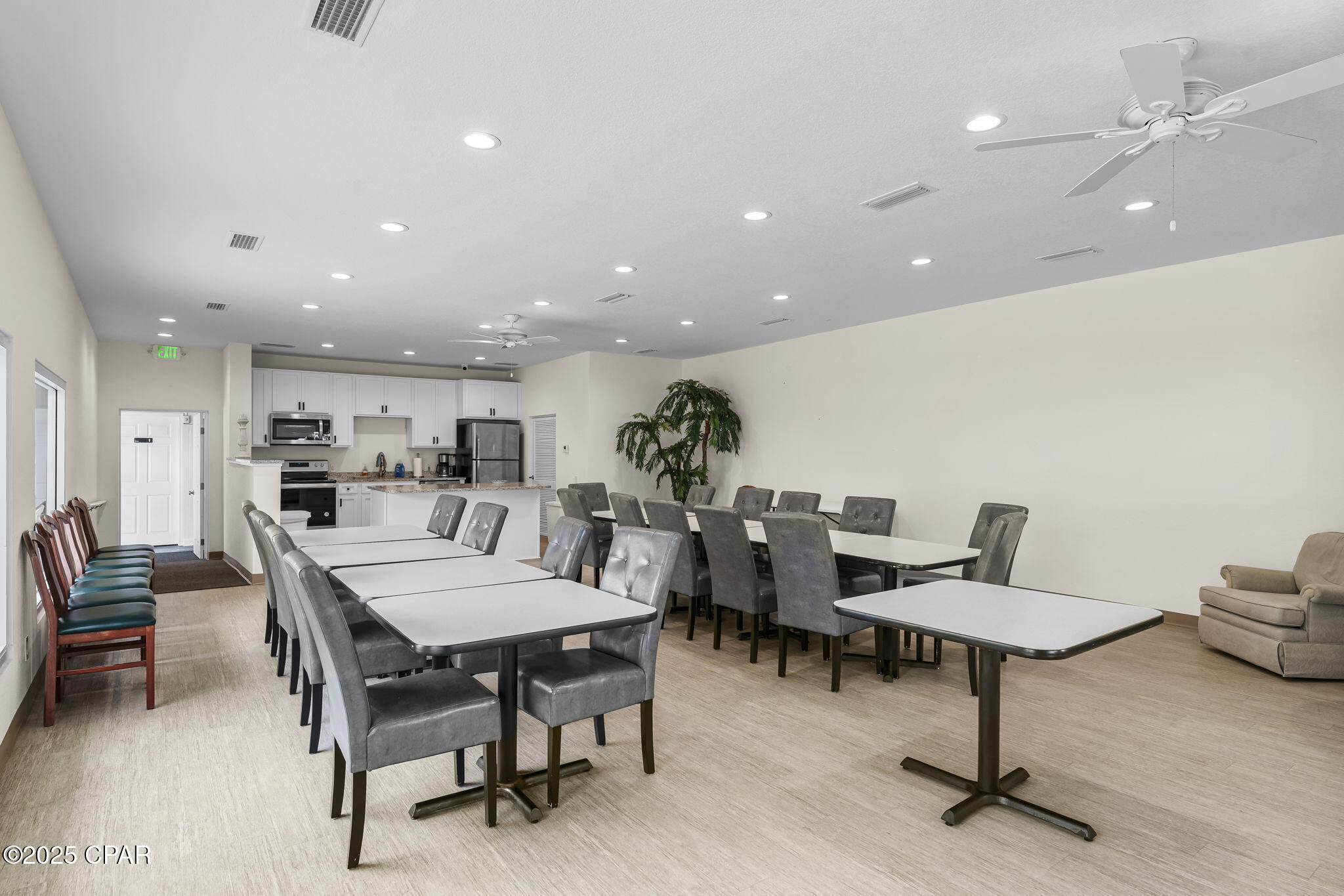 Qeox04qto0r67y9yc9uhheovuzkmbzr2zxv0bmu221y