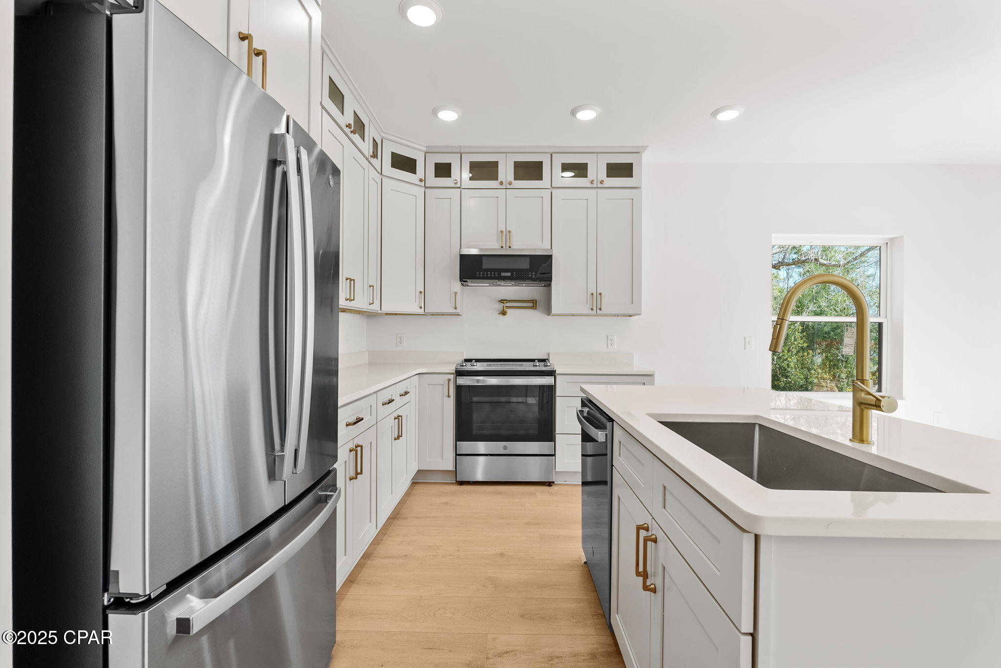 Image 14 For 420 Lacosta Avenue