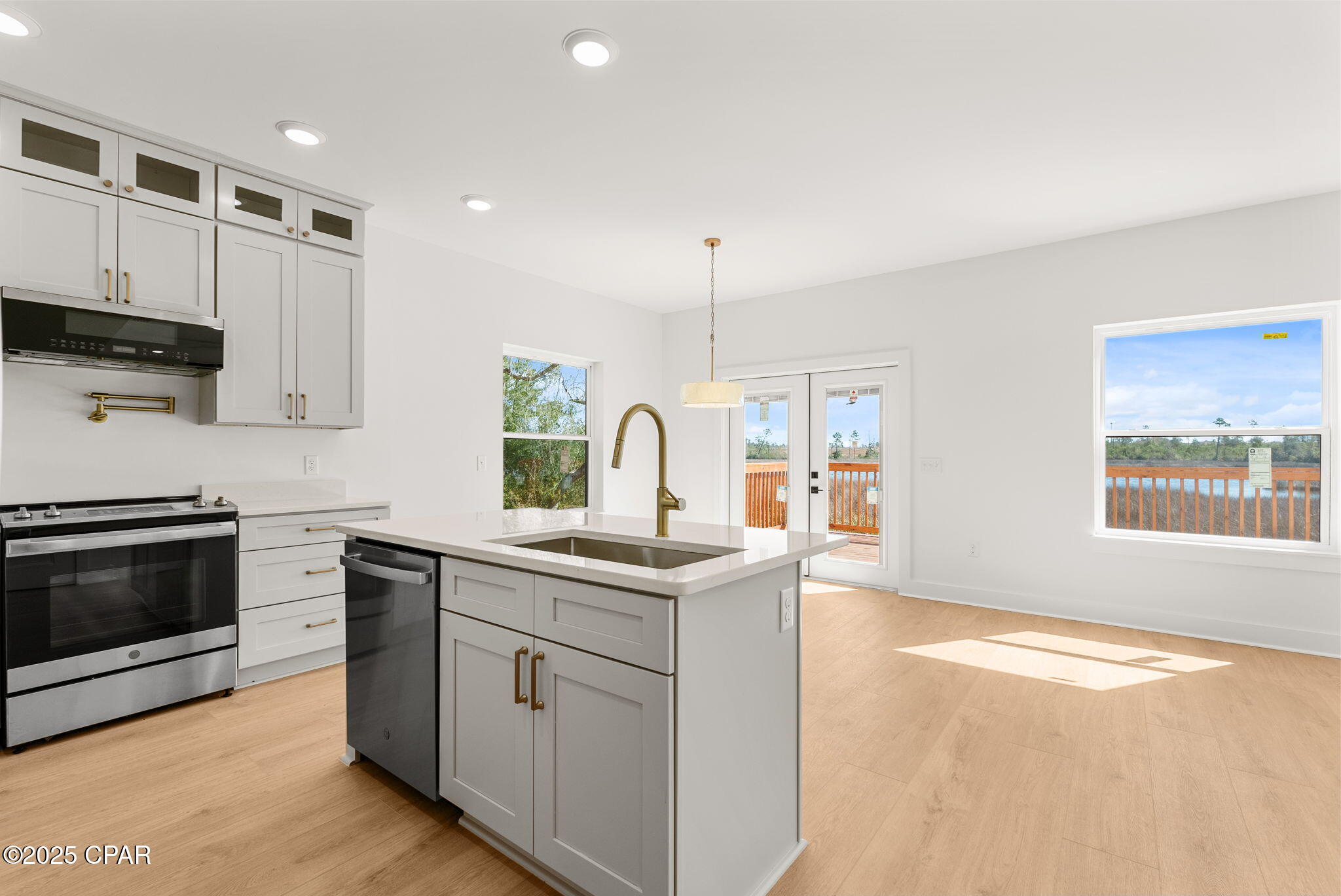 Image 15 For 420 Lacosta Avenue