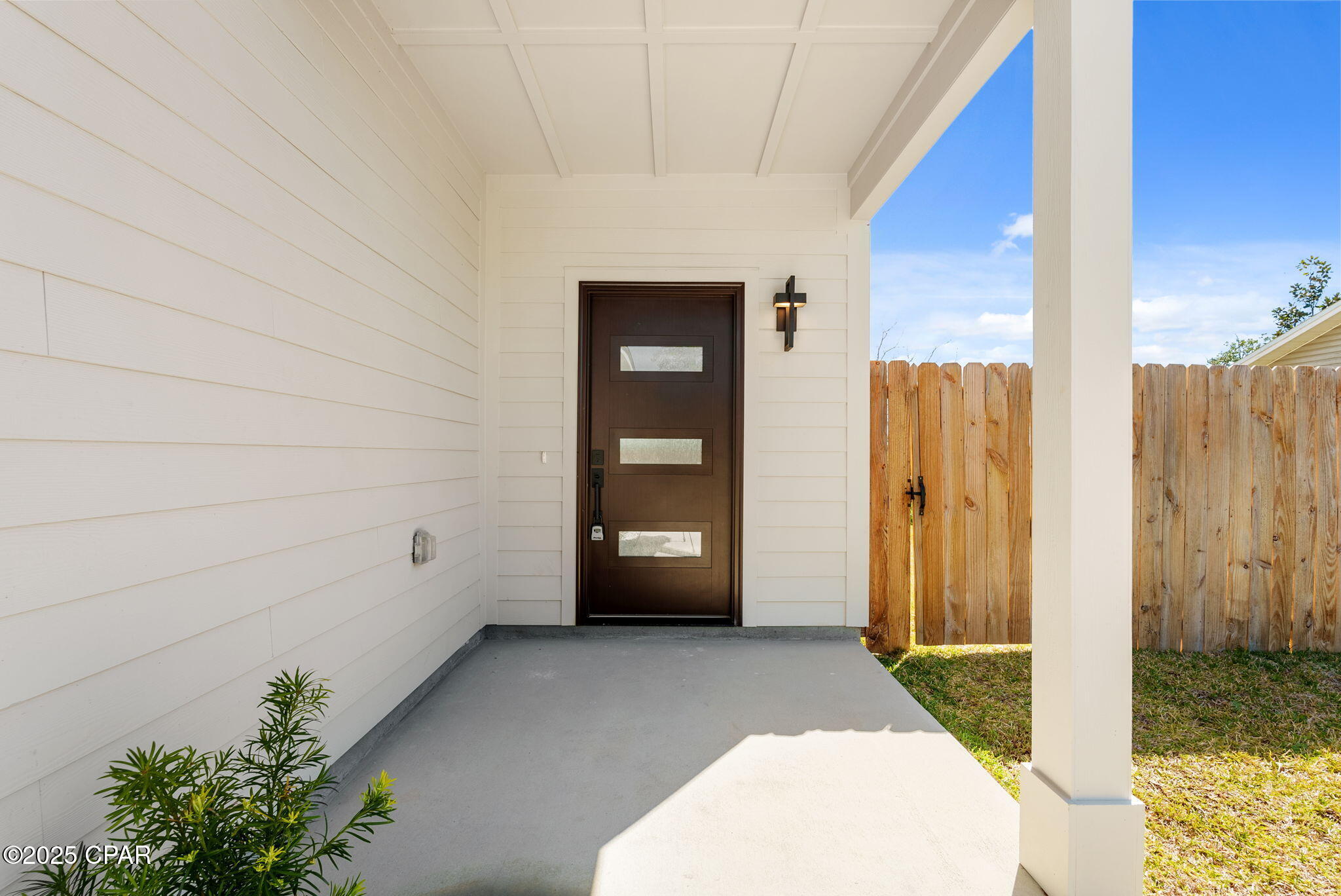 Image 3 For 420 Lacosta Avenue