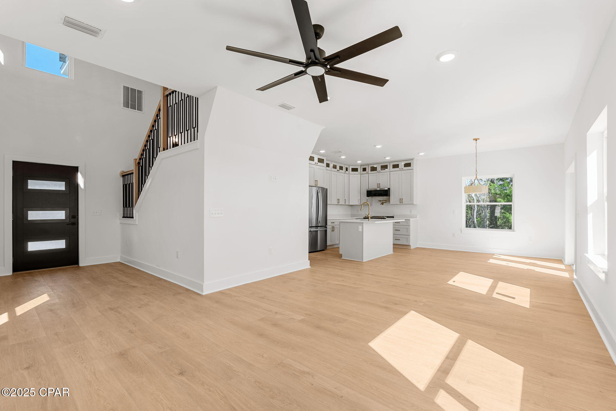 Image 6 For 420 Lacosta Avenue