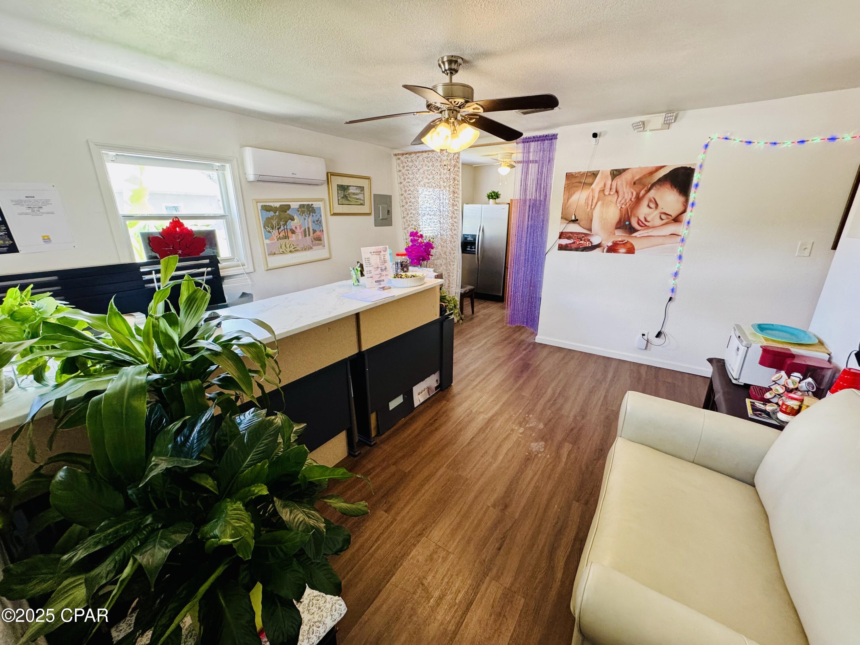 Ccuwzpxdj Vjshh_evtrmxyvd5bccm7xrpfzfple1do