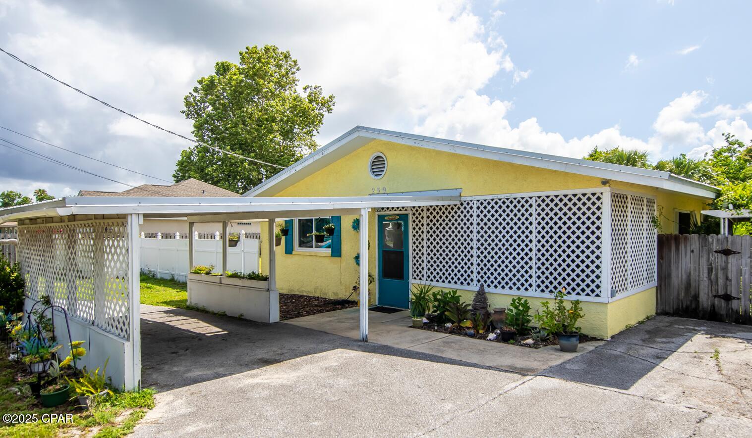 Image 1 For 239 Poinsettia Drive