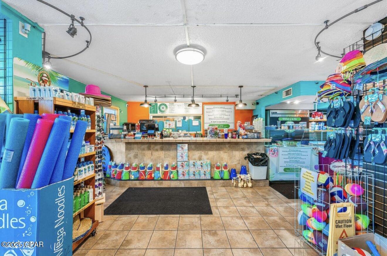 Alcx0 1tny_yt Tvvxmd Nuugbdxls8mpbaolcyudmm