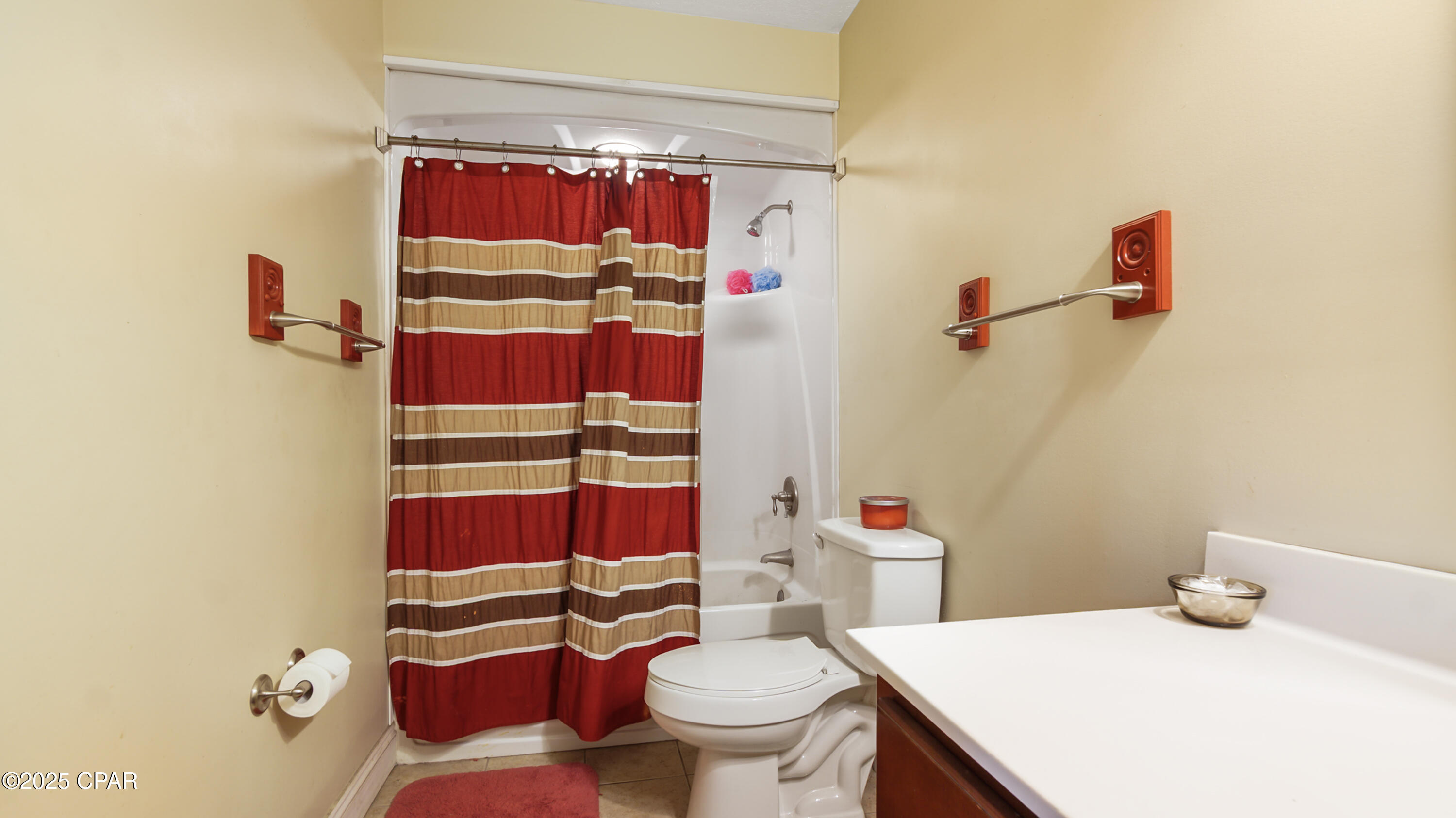 Qmcco8kmsb6vcfiba5q10g4n8h1jt3eazrql1reoice