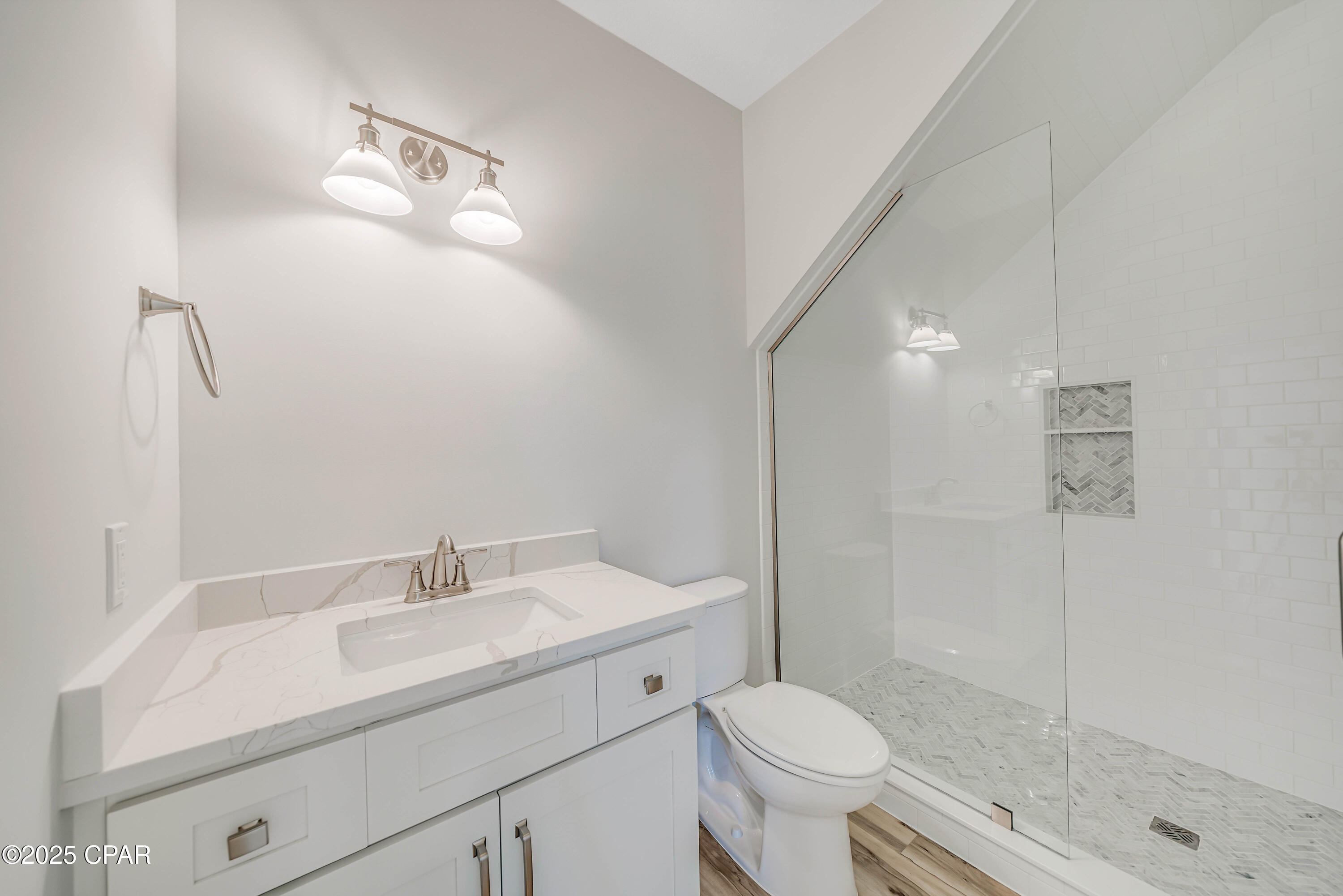 Uf8hclxru2spvu Tswpfz Mlap3g01vewpoyankey_e