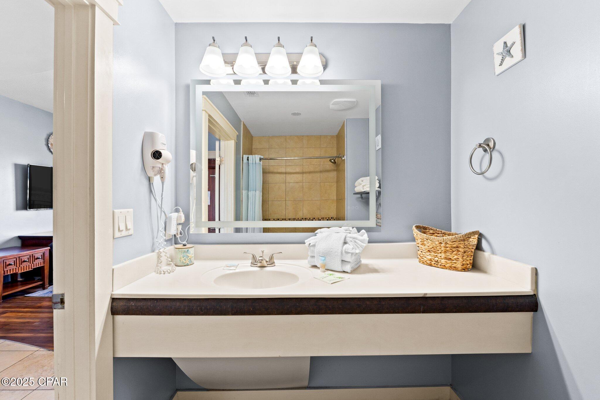 Image 14 For 15100 Front Beach  1309