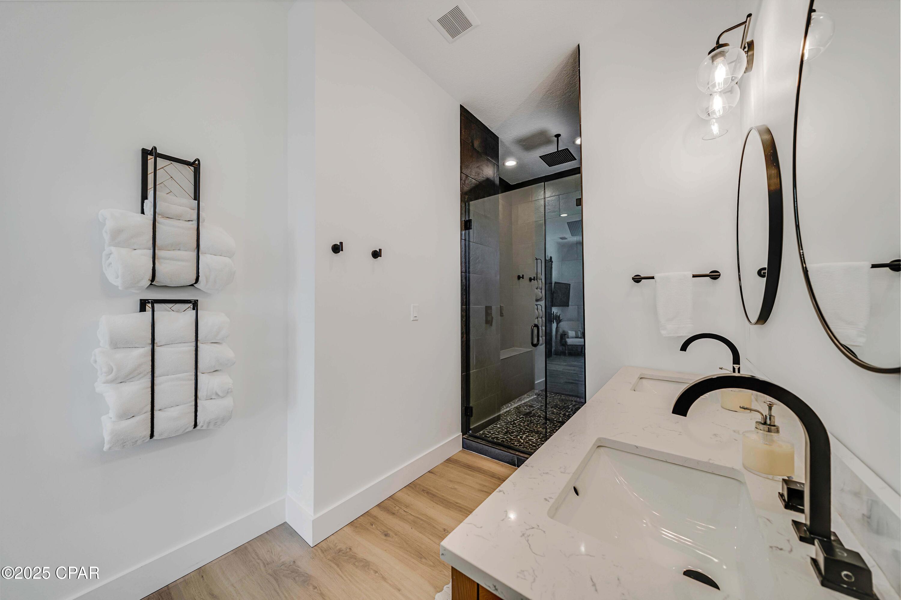 Zqieah1az4is3loseubcd_z9b_vtagxrajfltmcywue