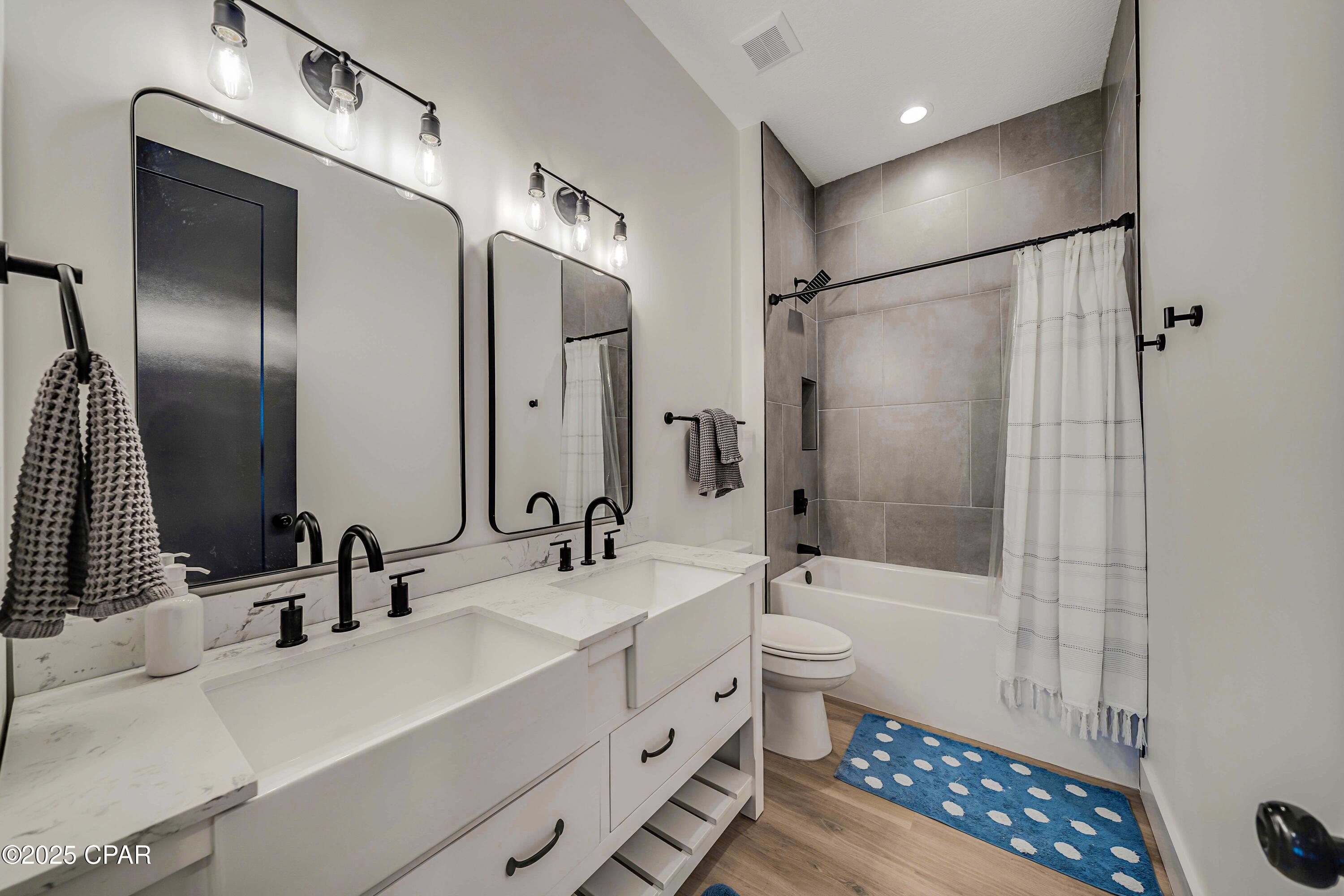 Jrvalsyrfjyj4qnsjhdooczpoopeylag6zq4mwgdh2c