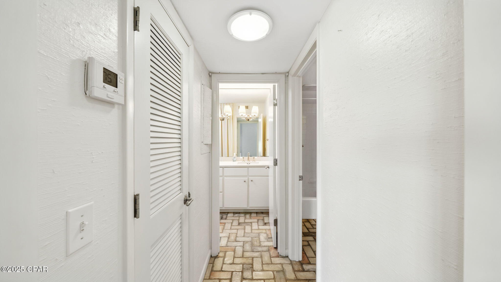 Ebh9nmuzv1t0mbhq81udiprwpnebifwssmijpyv_wmc