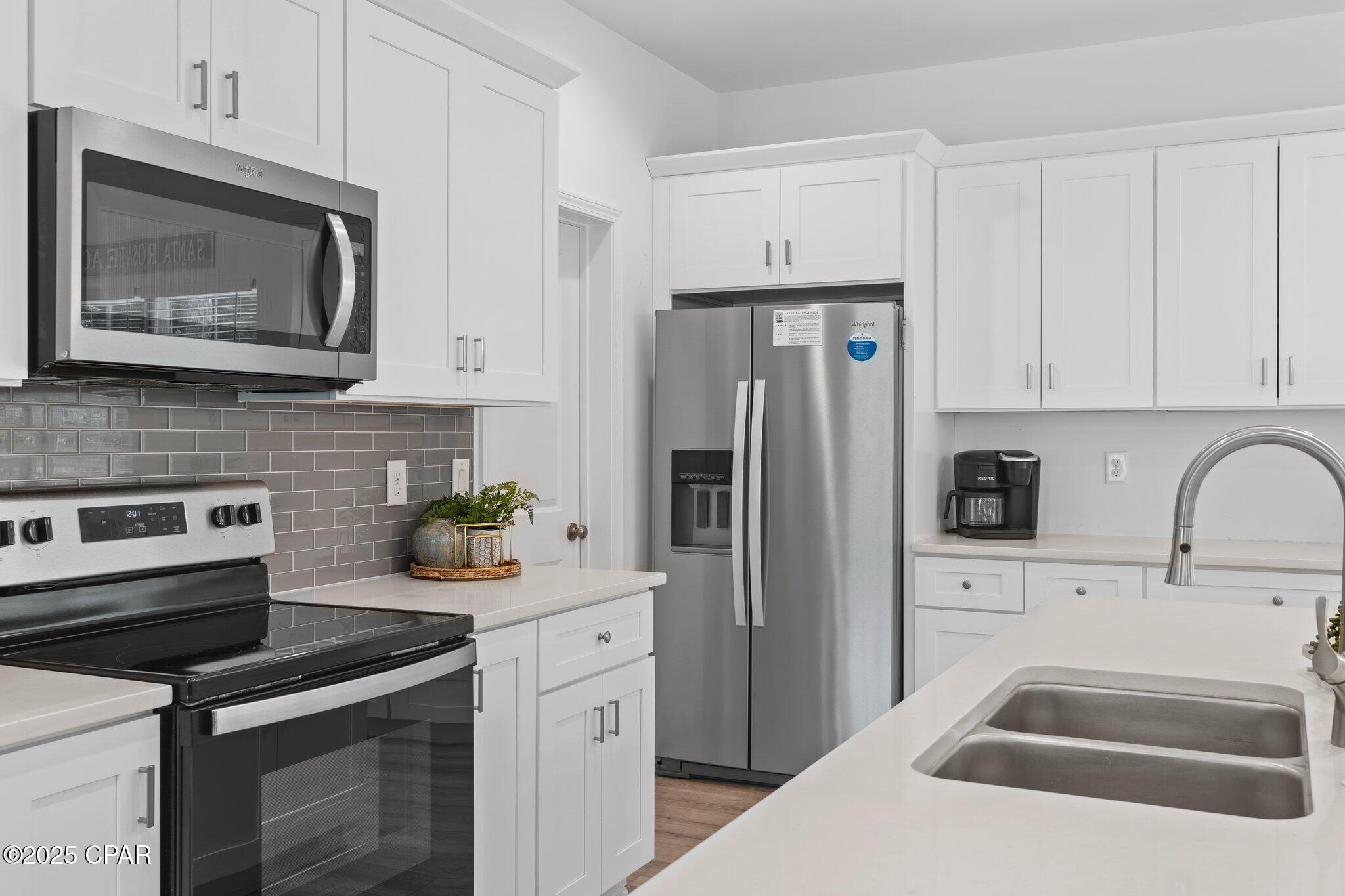 Hh3gcwjyzpio24rwacaq Y_t909jr1rofywx0iot4so