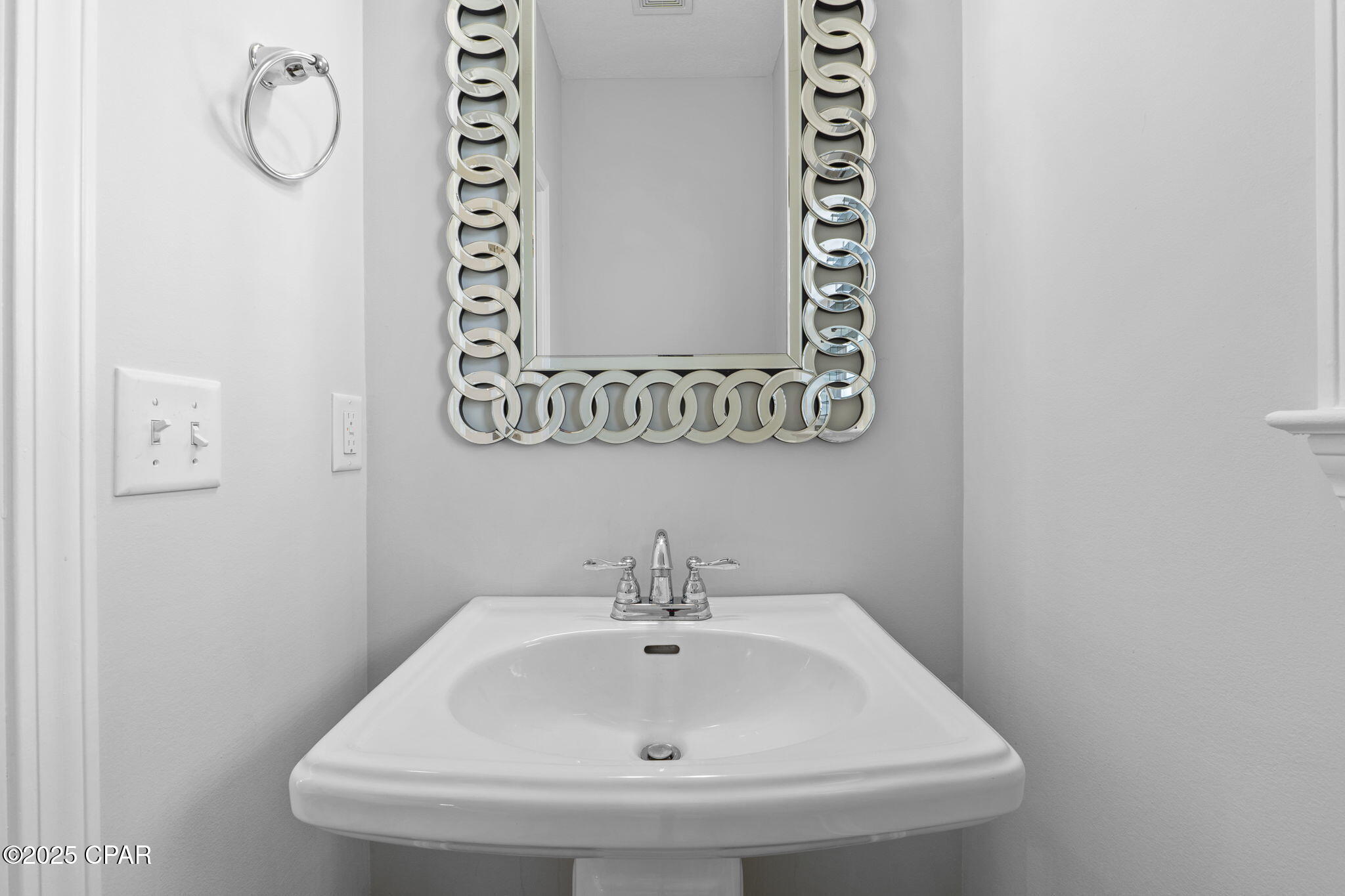 Wwyzblj2ntb7fcpnvjreaea R5az_llulmfwtxbbybg