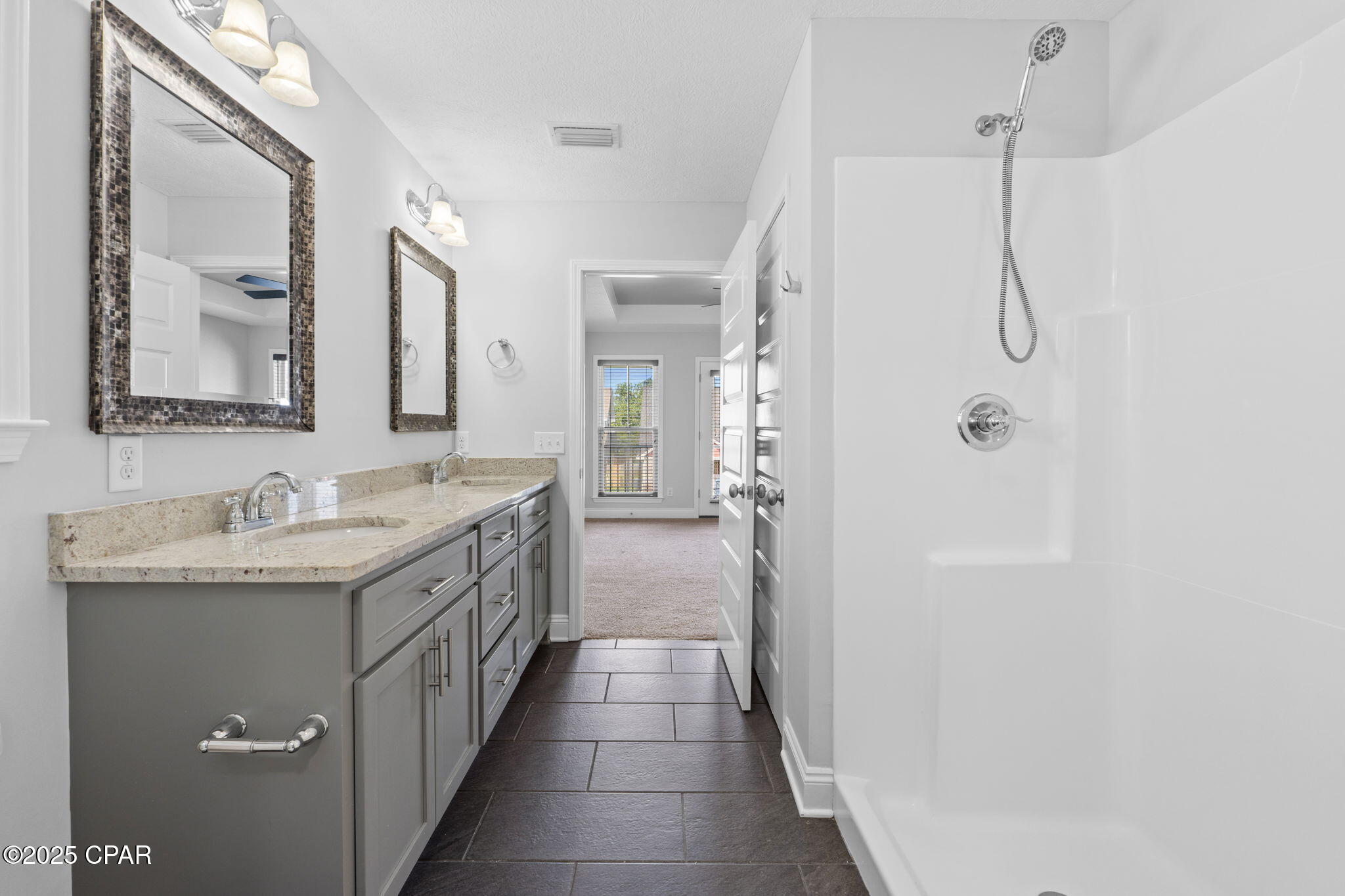 Tbsu3r1j6qgyvp3vlcdbuwq3e2vrpva0l8u 8paijr4