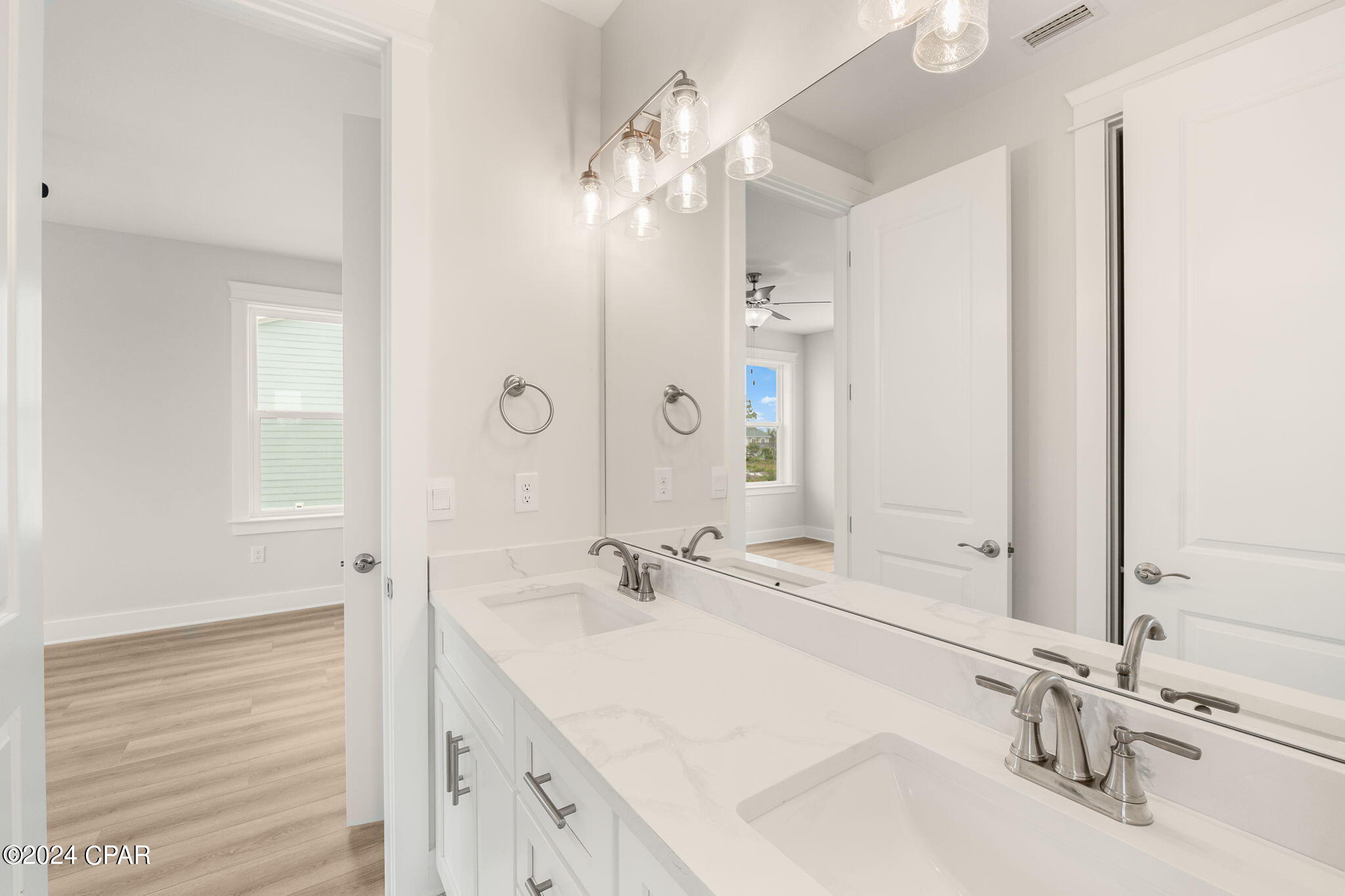 1fsa_4tvq8ucj Rkqqjt Lsu5rpamwjwlhtiic3znno