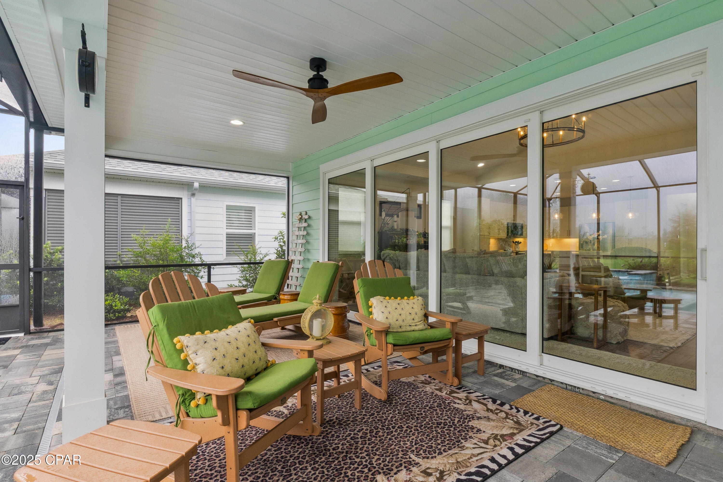 0ybf7qr_cd_ut7fw8o3udny37ll6fypfkyxqjgfpi3a