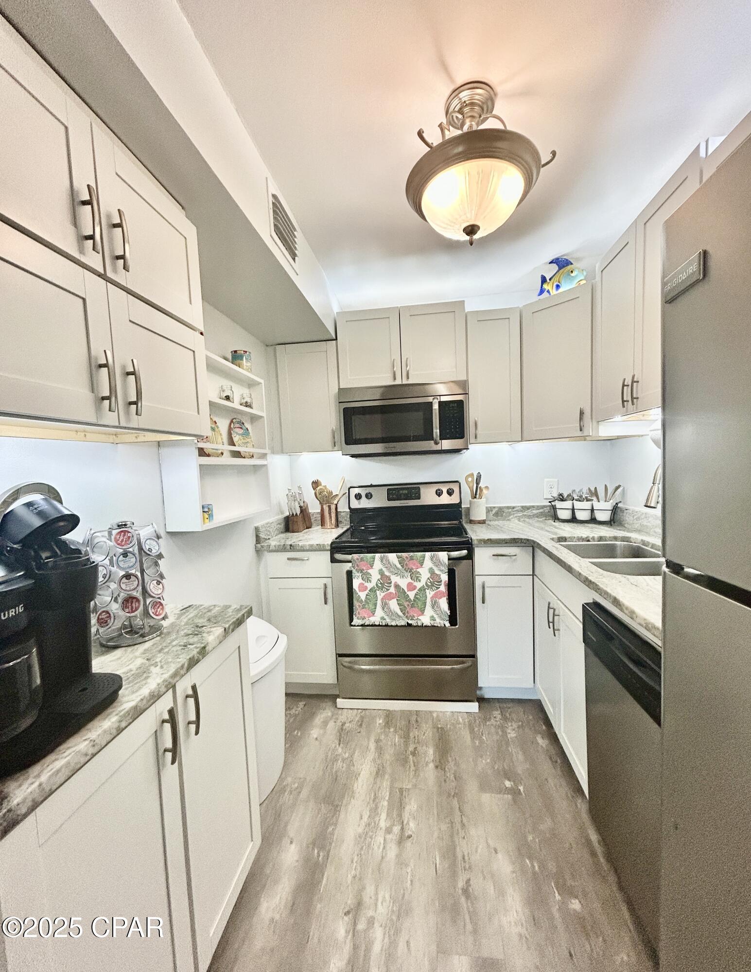 Fihxxj025antb24svhhzs8g1bsit9gpqnjnsyjdubuu