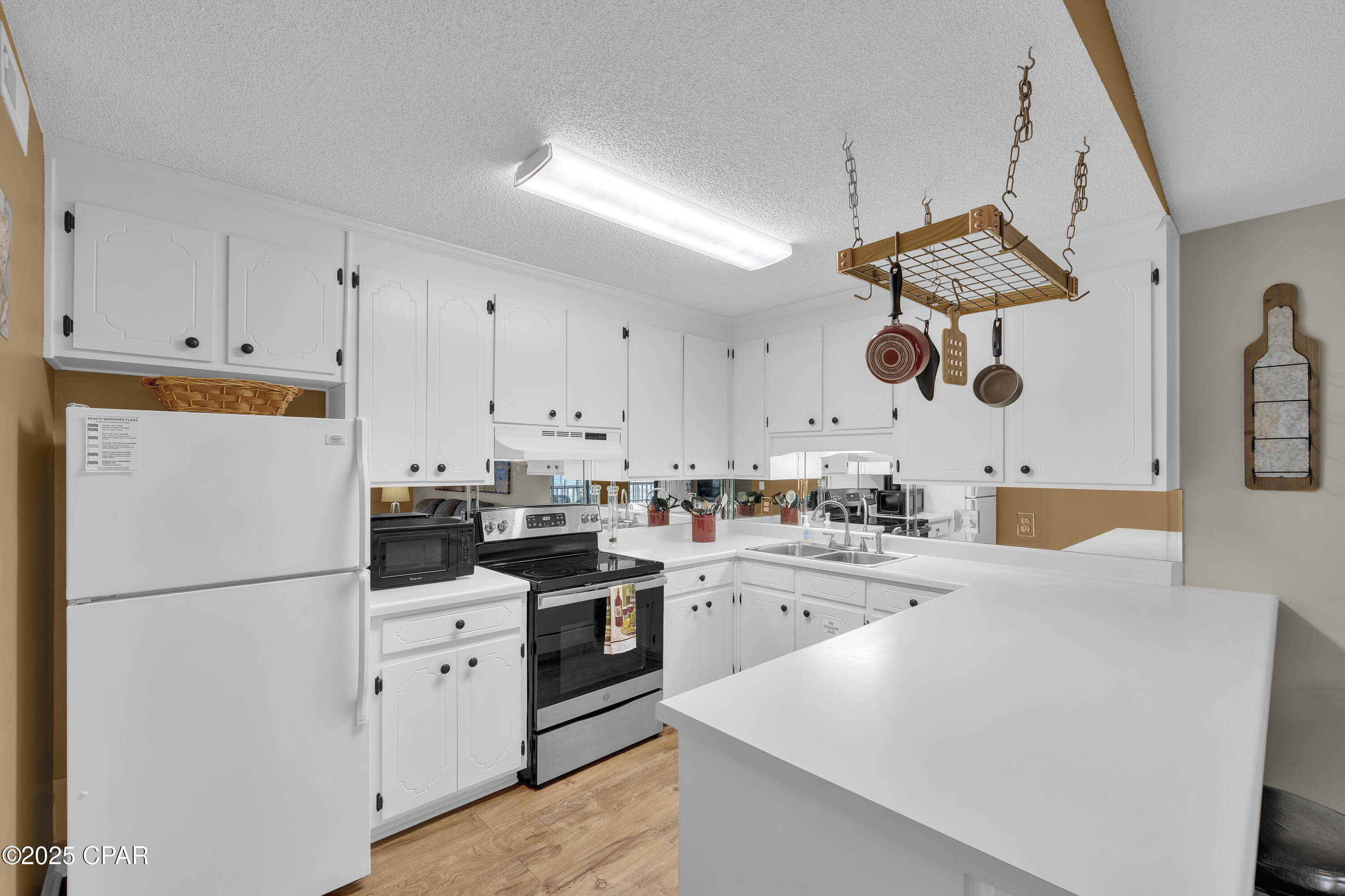 Ctzfyhzwvufh 6vtuvvj 0xi0oasnf61s7v3alswis4