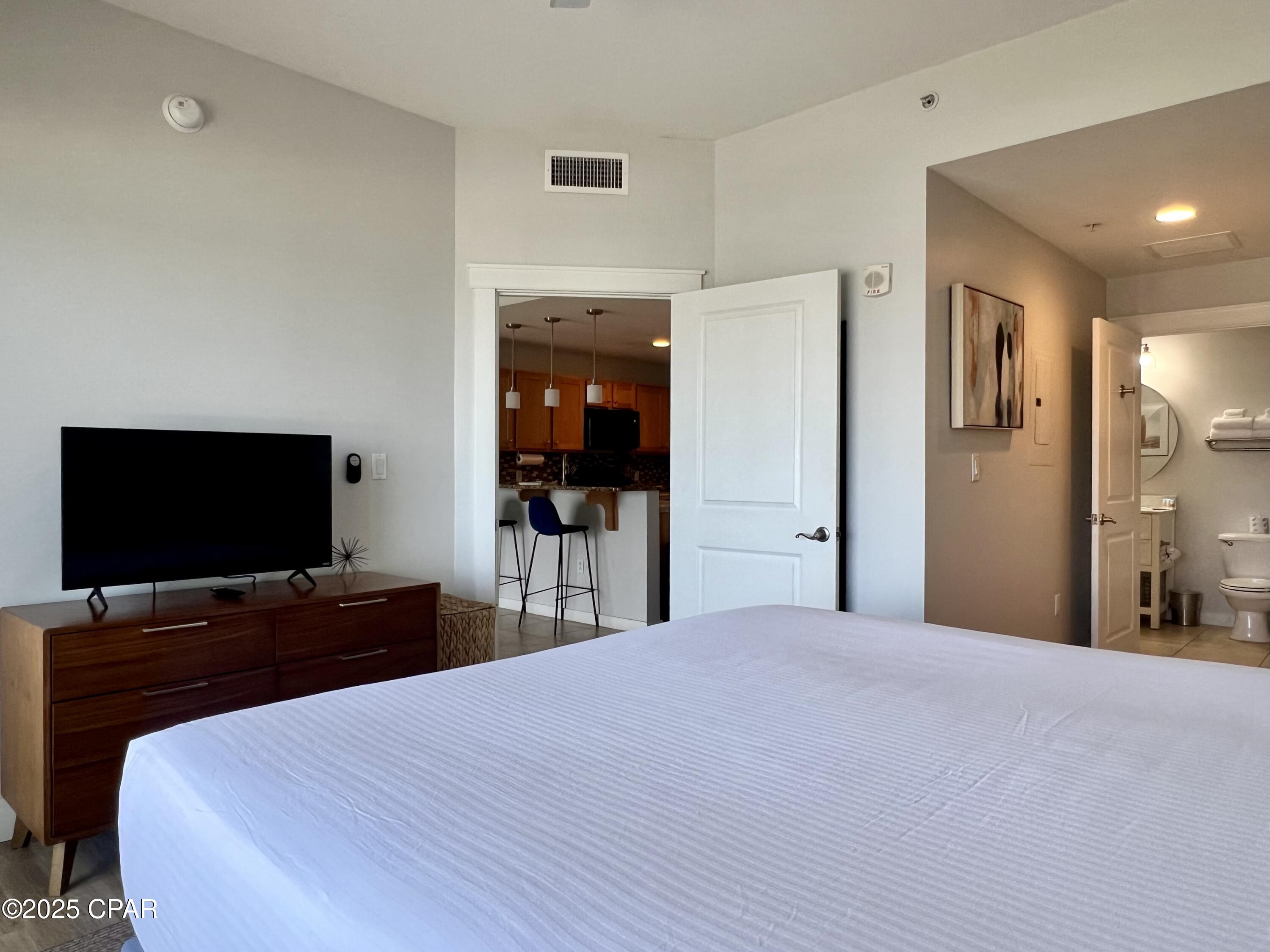 Image 20 For 15100 Front Beach Road 1307