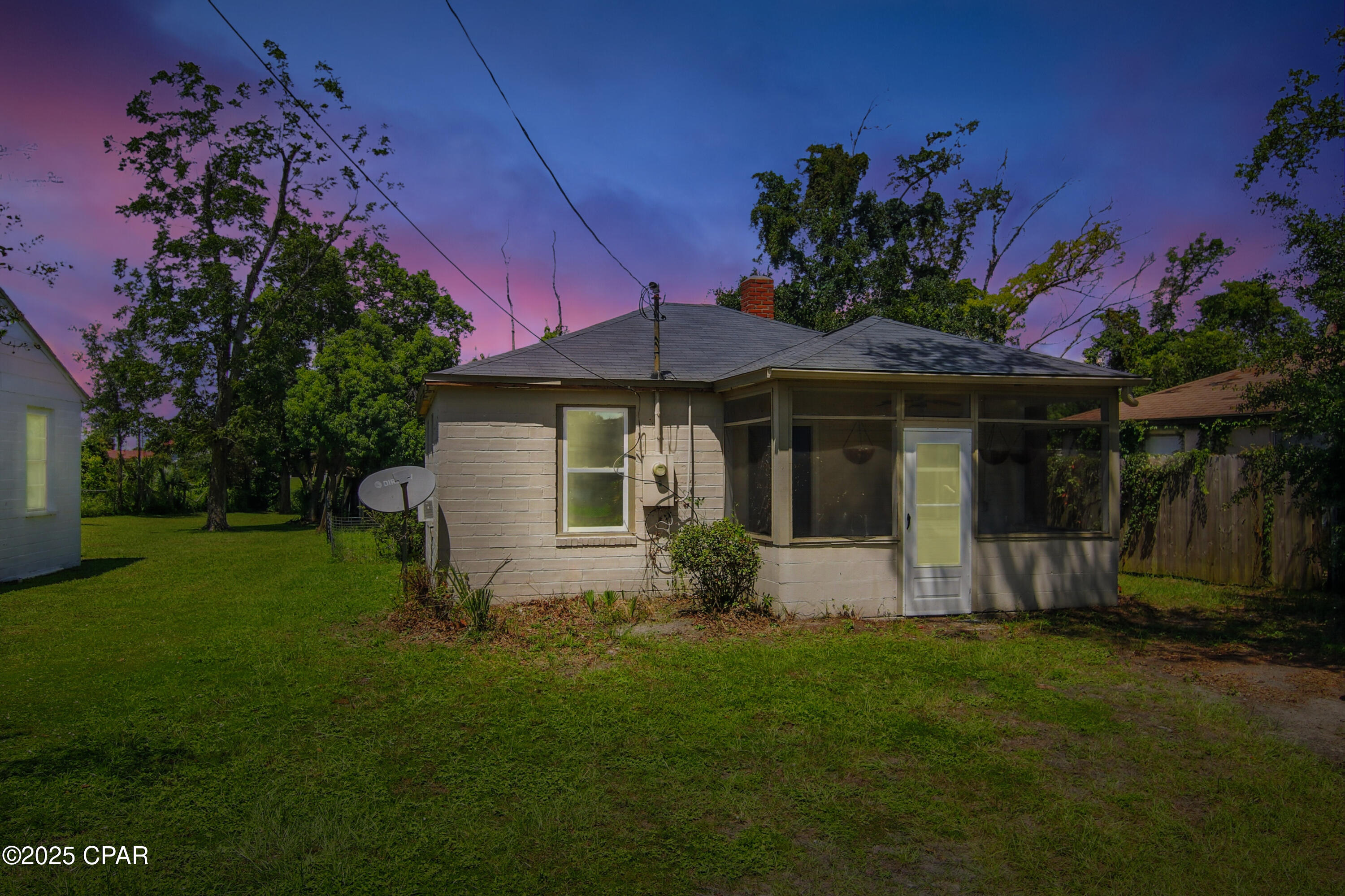 Image 3 For 1324 Lincoln Drive