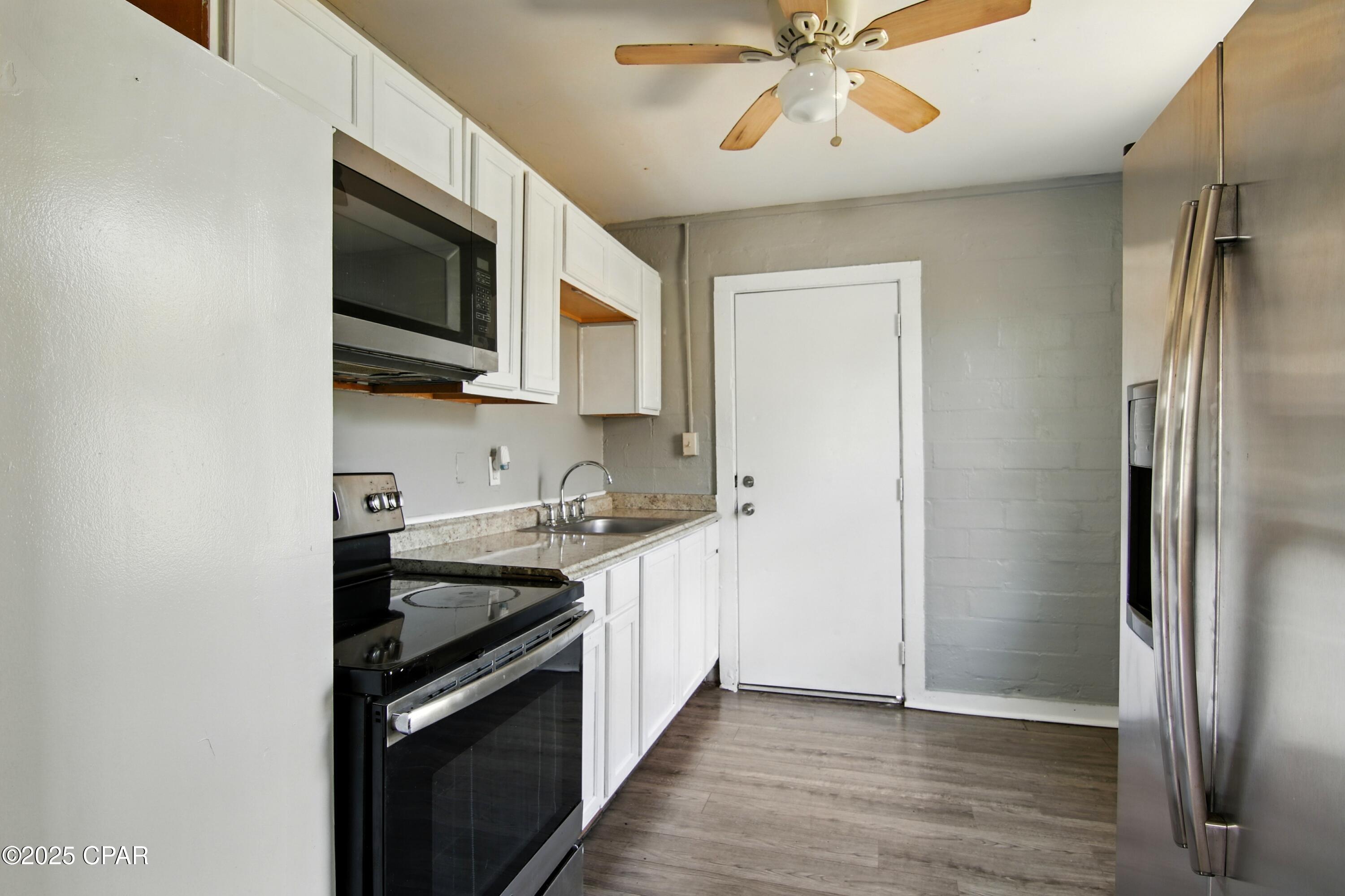 Image 7 For 1324 Lincoln Drive