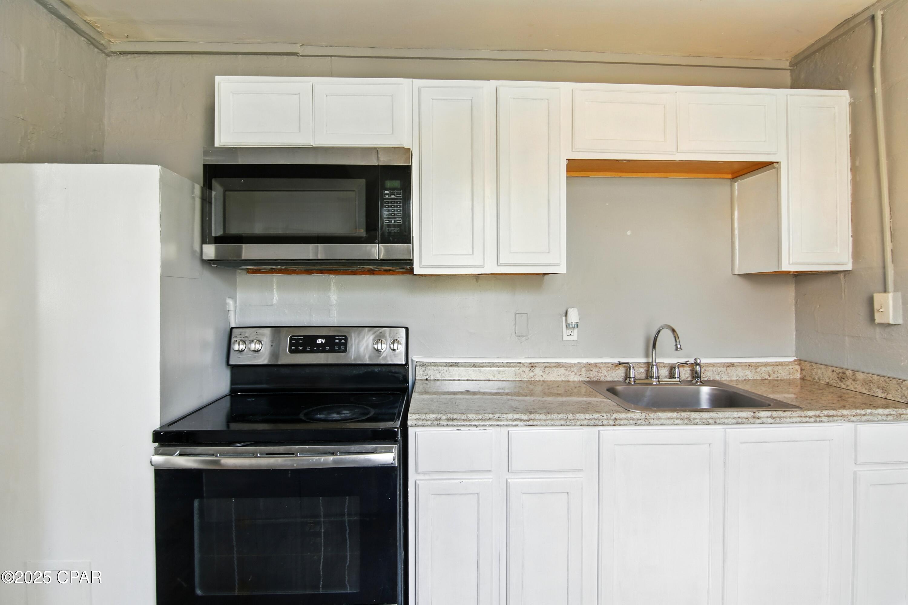 Image 9 For 1324 Lincoln Drive