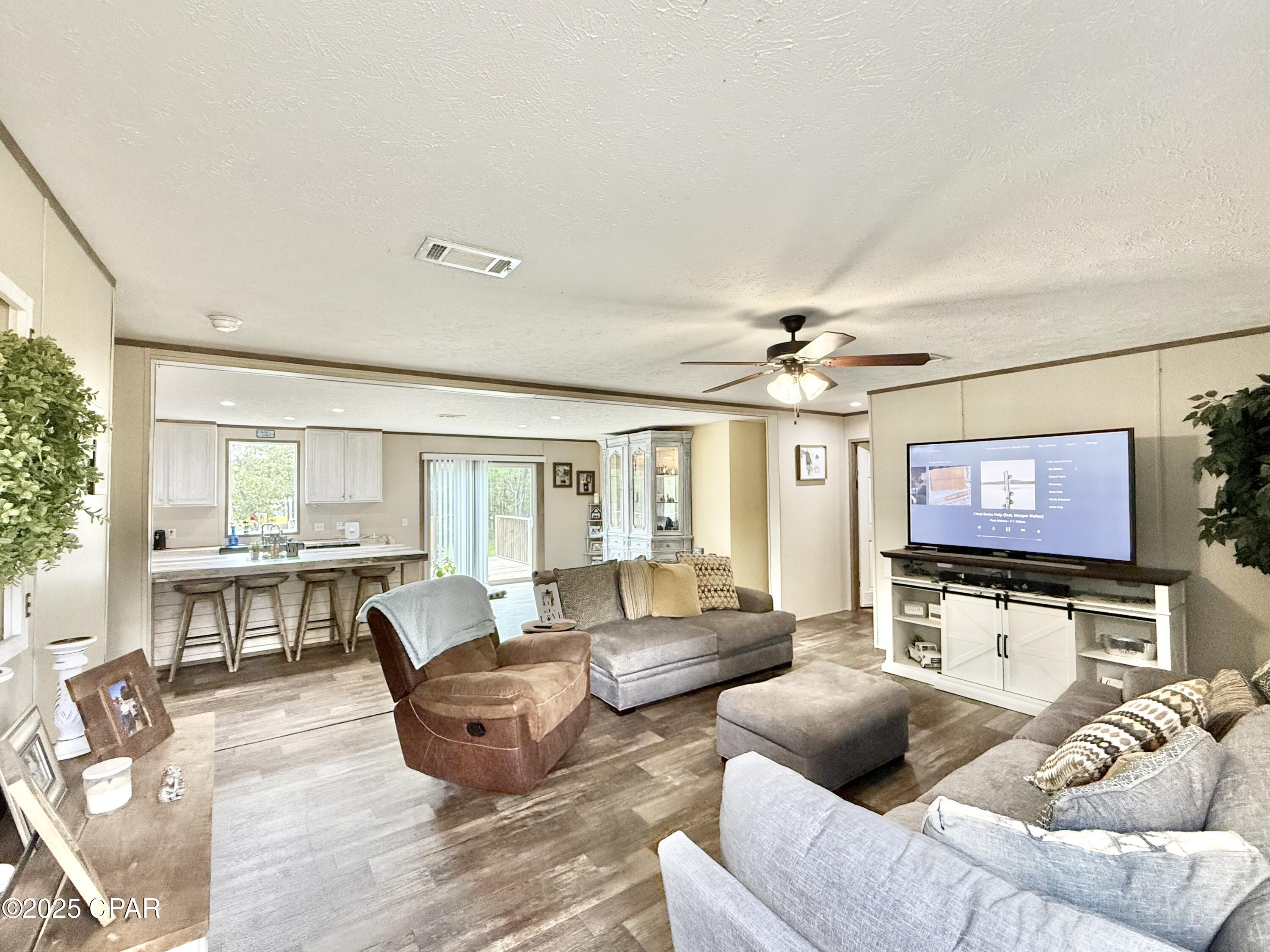 J0yzvopdphd2cjel70xqgrrw_h9lorssrenp57jykja