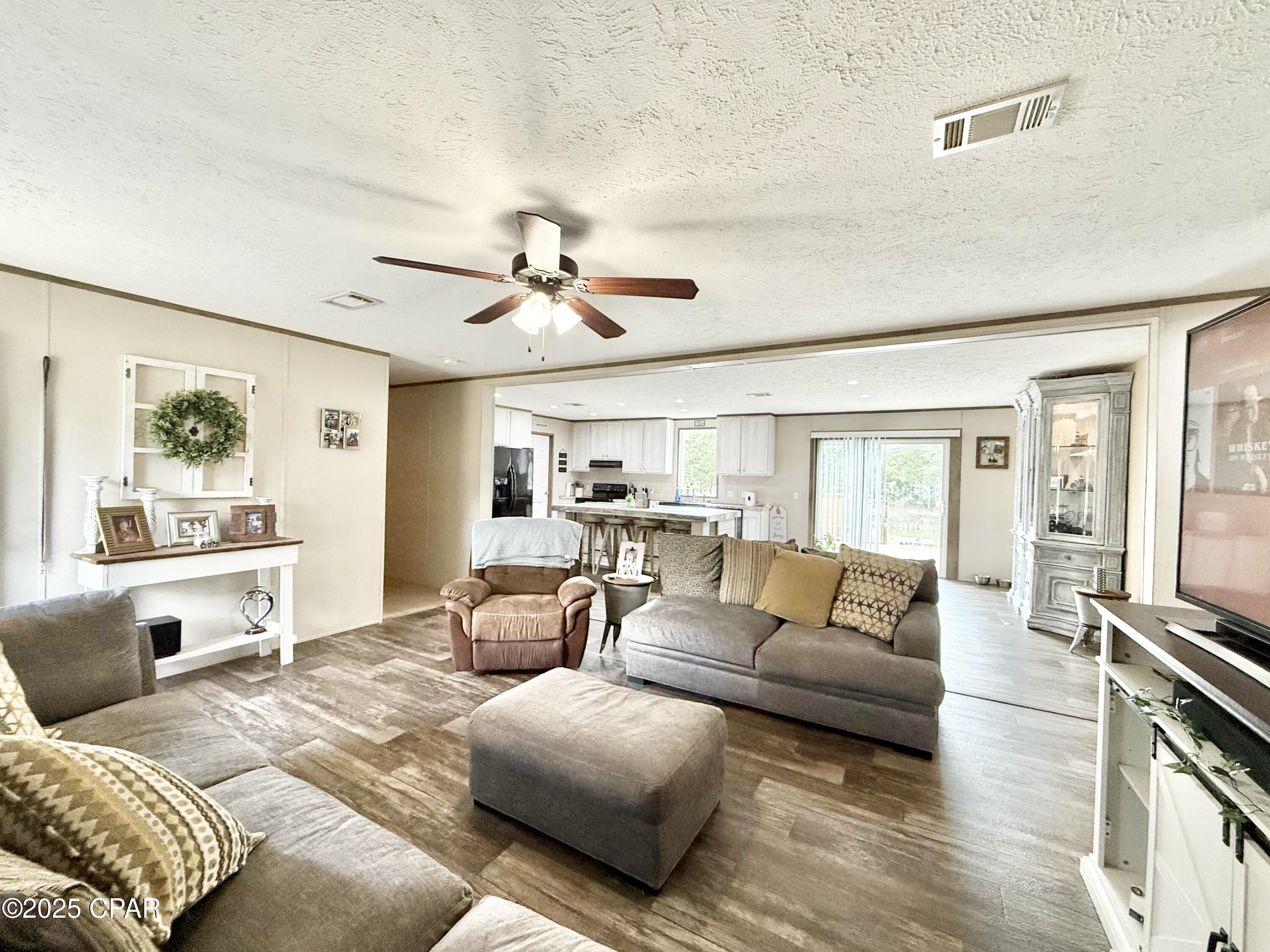 Sy Utajqlq8yim1wvoki 4w6lkedxux1p_ihobfmxvo