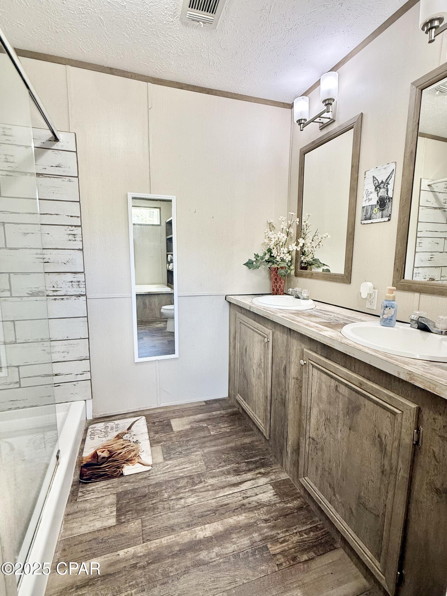 Idcqanah Xuberfx32hw6p1q_c Ofaq2b1kxvoa5rn4